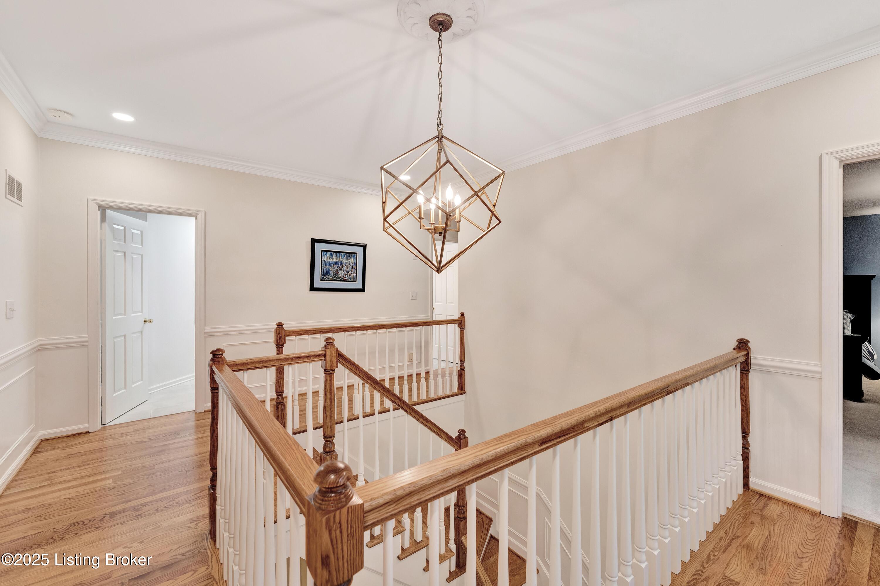 912 Albemarle Ct