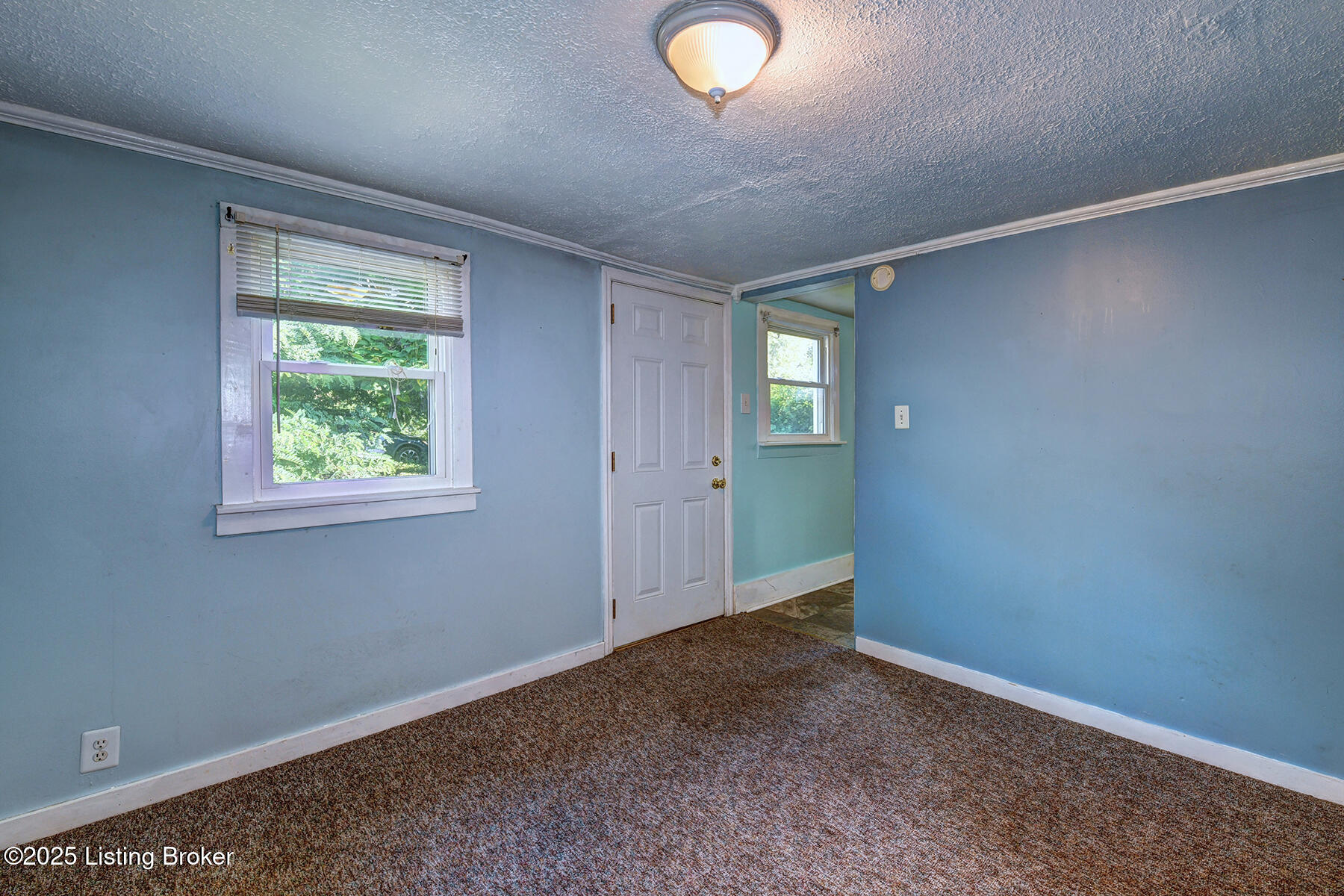 1316 Hoertz Ave