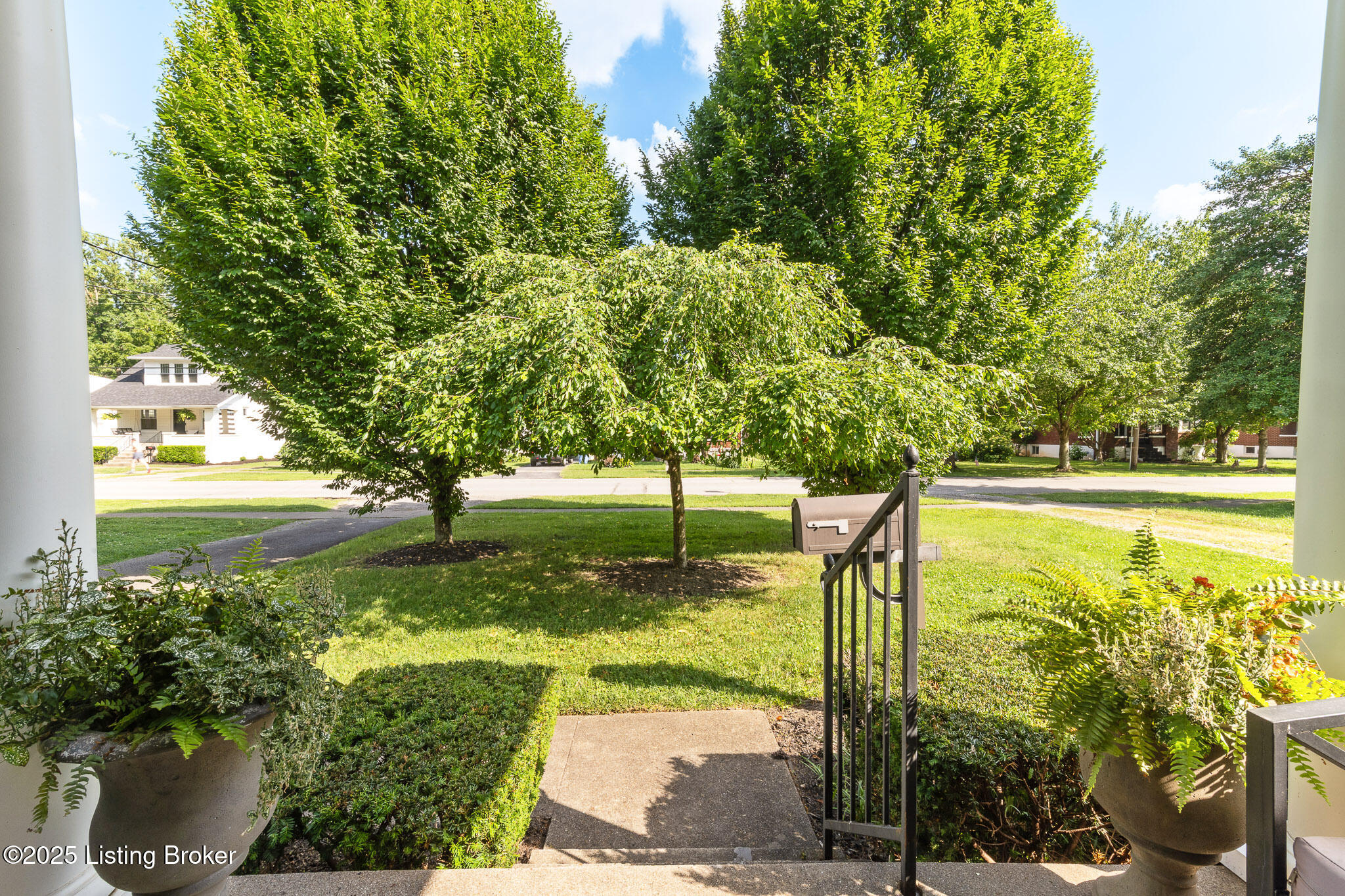 3707 Grandview Ave