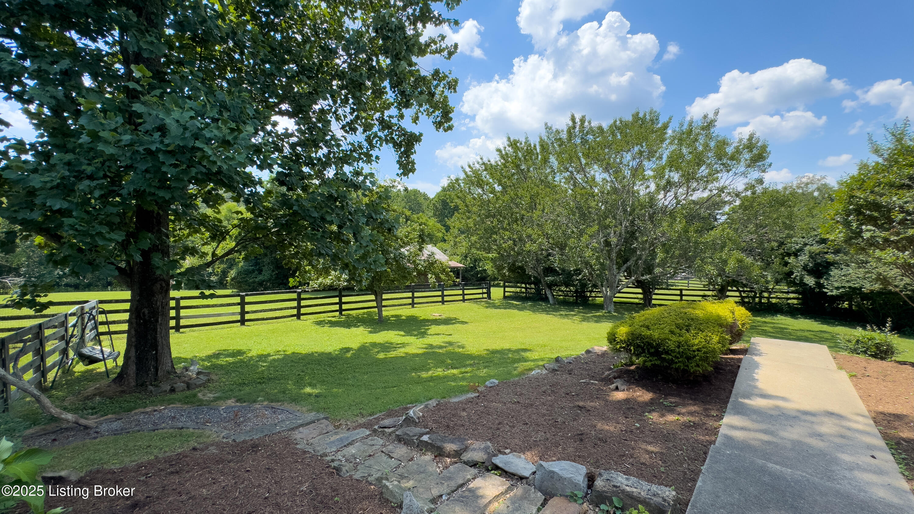 914 Peaceful Way