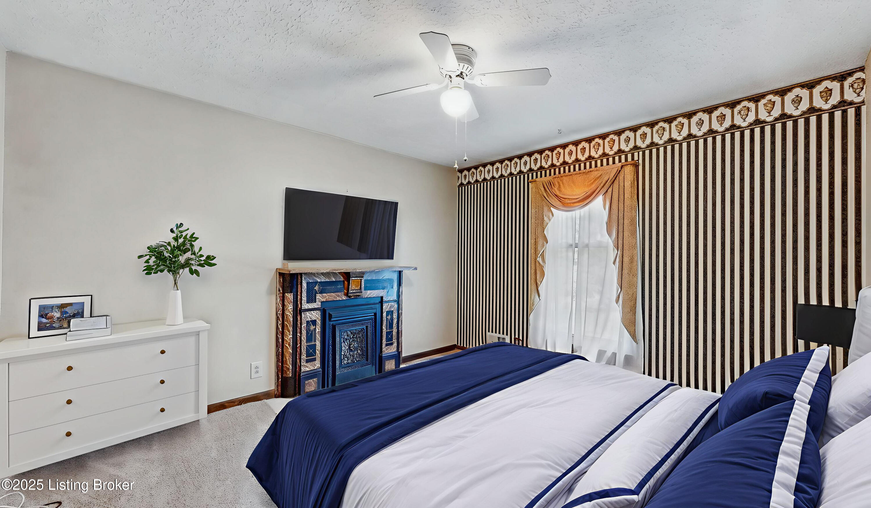 914 Peaceful Way