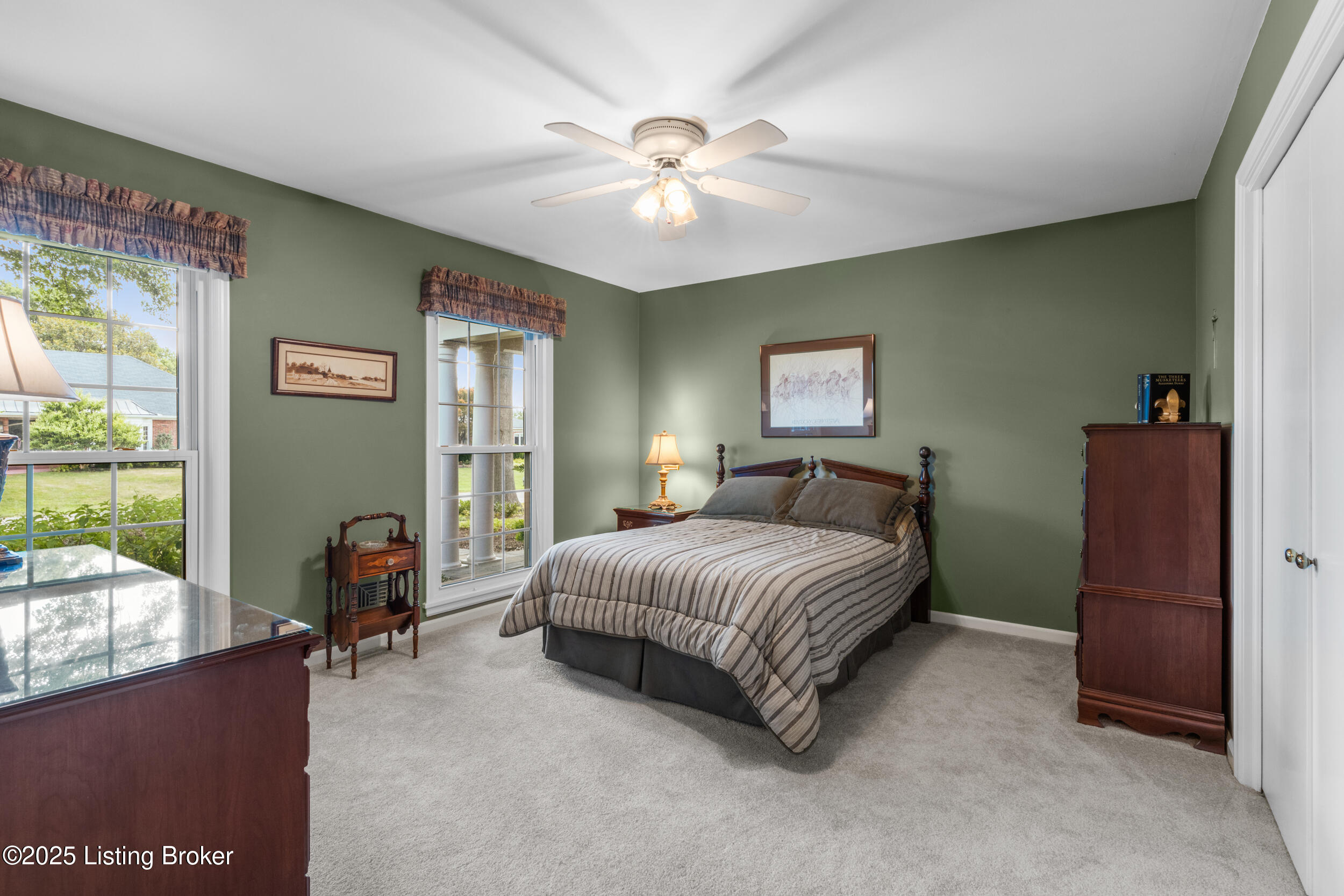 3012 Hayfield Dr