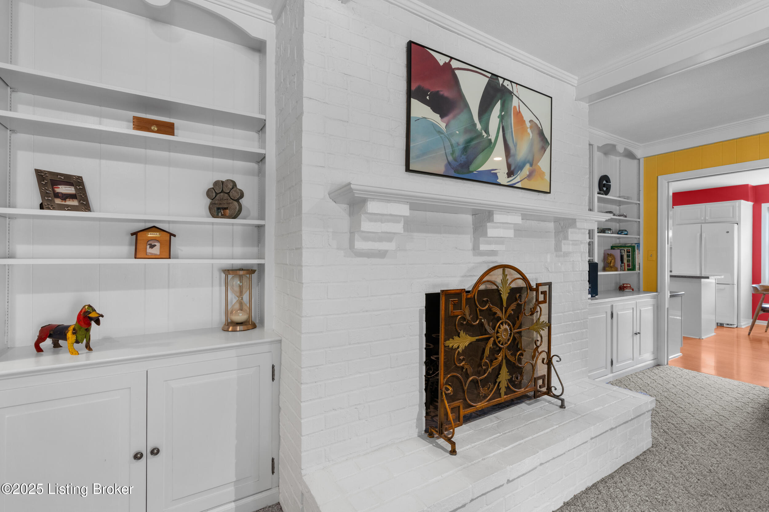 3012 Hayfield Dr