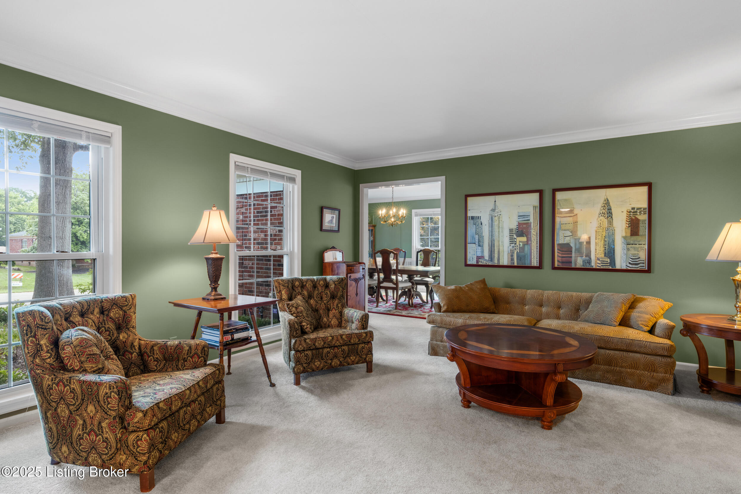 3012 Hayfield Dr