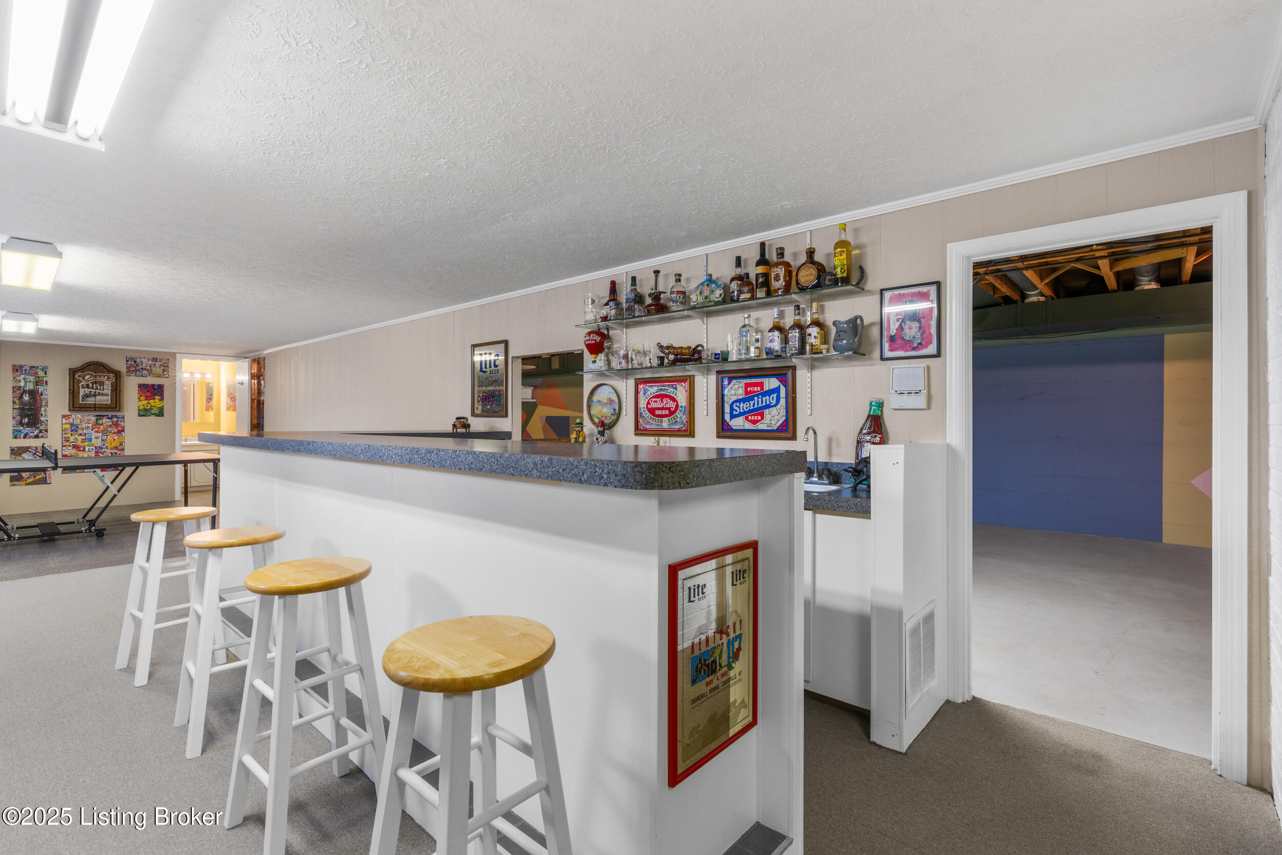 3012 Hayfield Dr