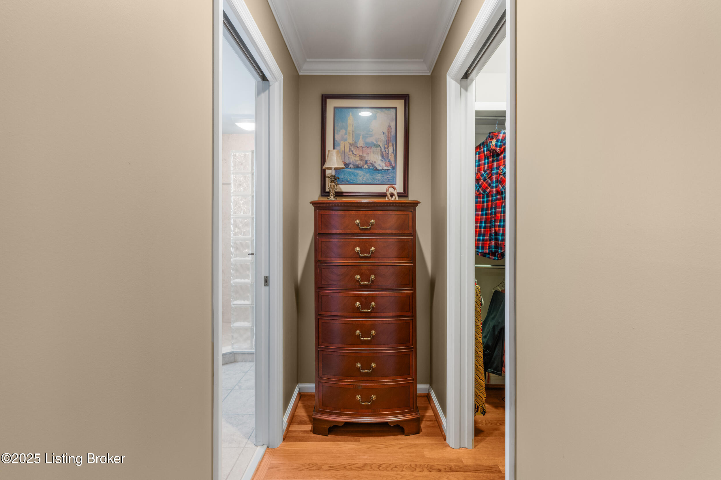 3012 Hayfield Dr