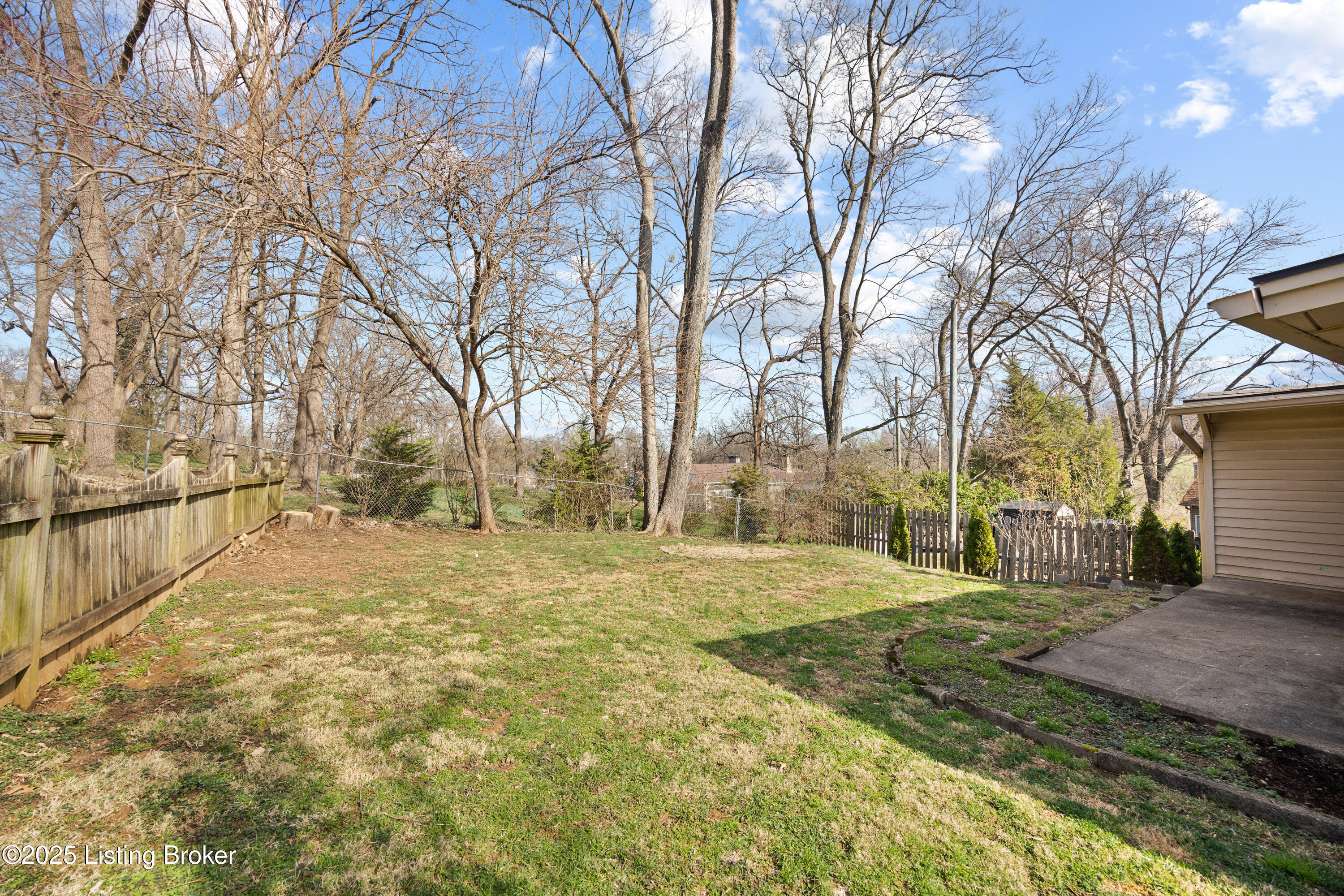 17 Denham Rd