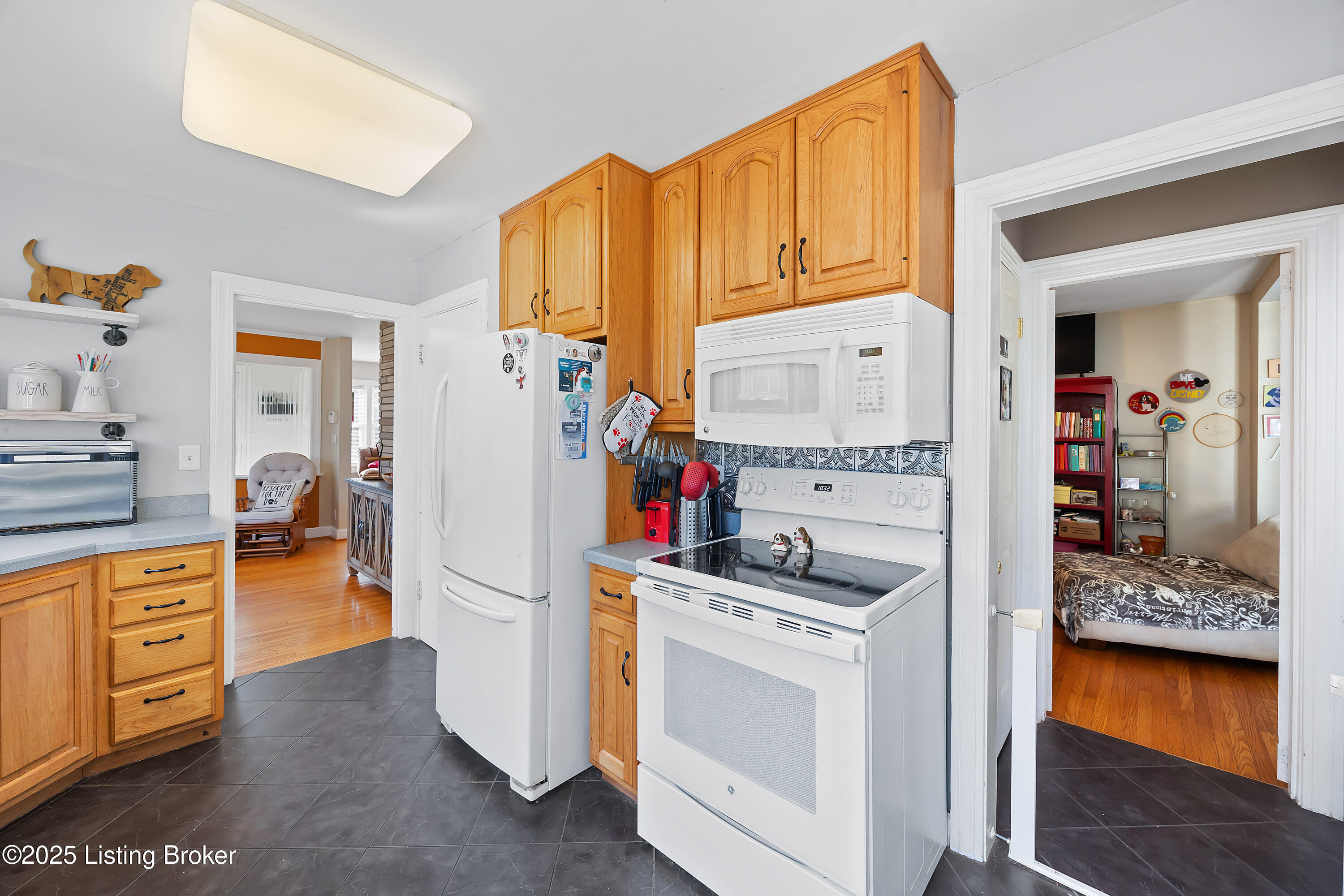 17 Denham Rd