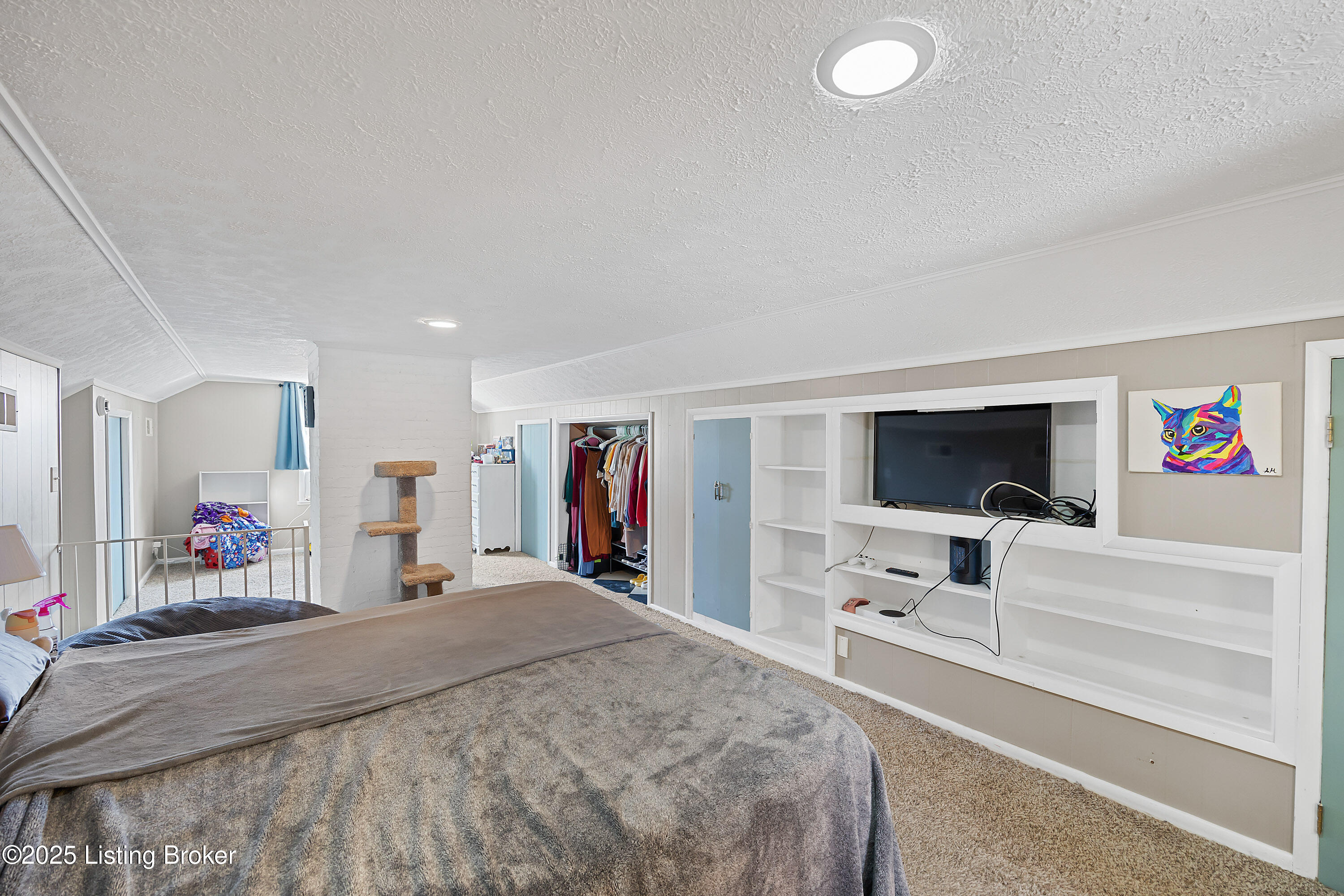 17 Denham Rd