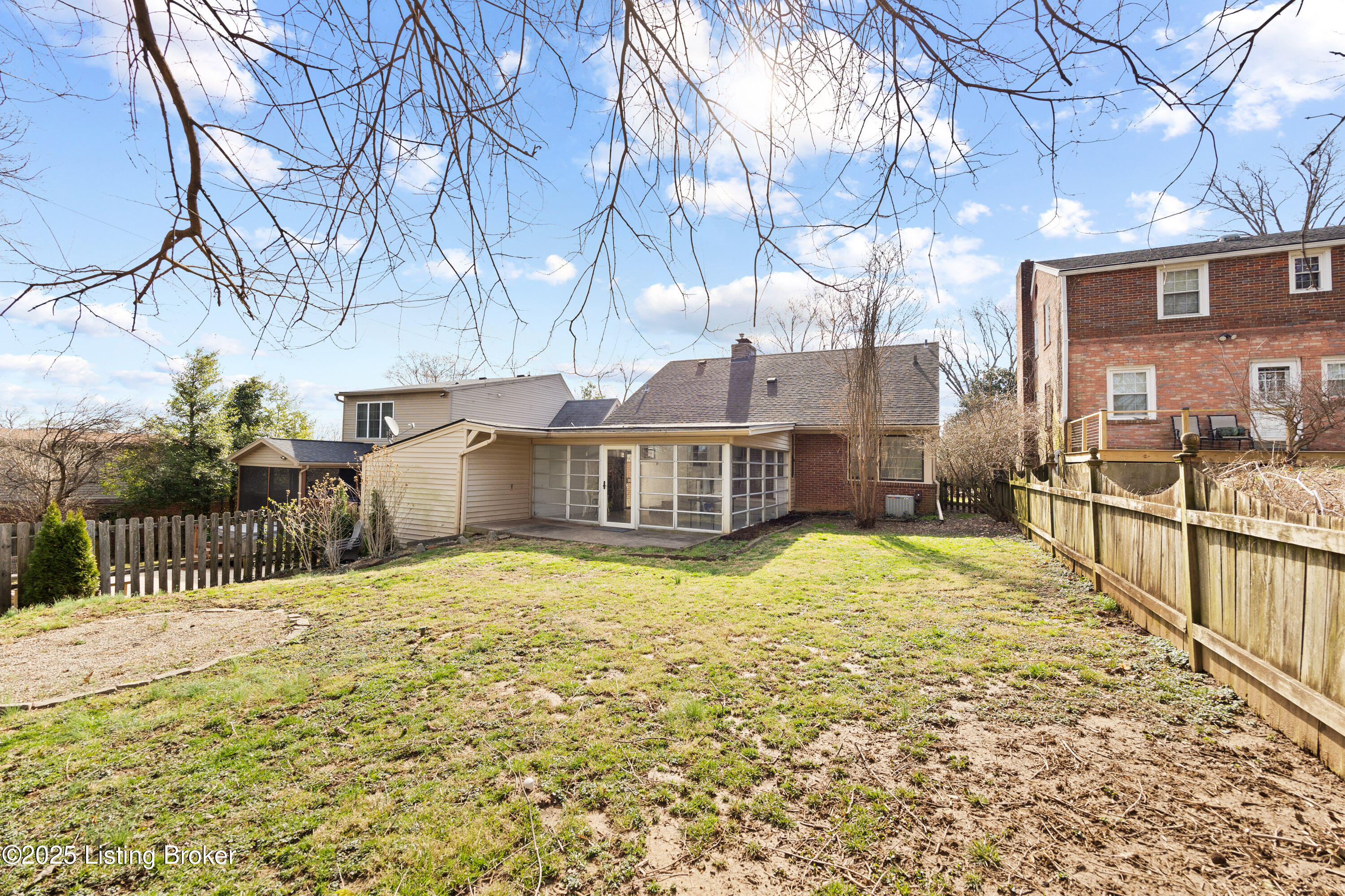 17 Denham Rd