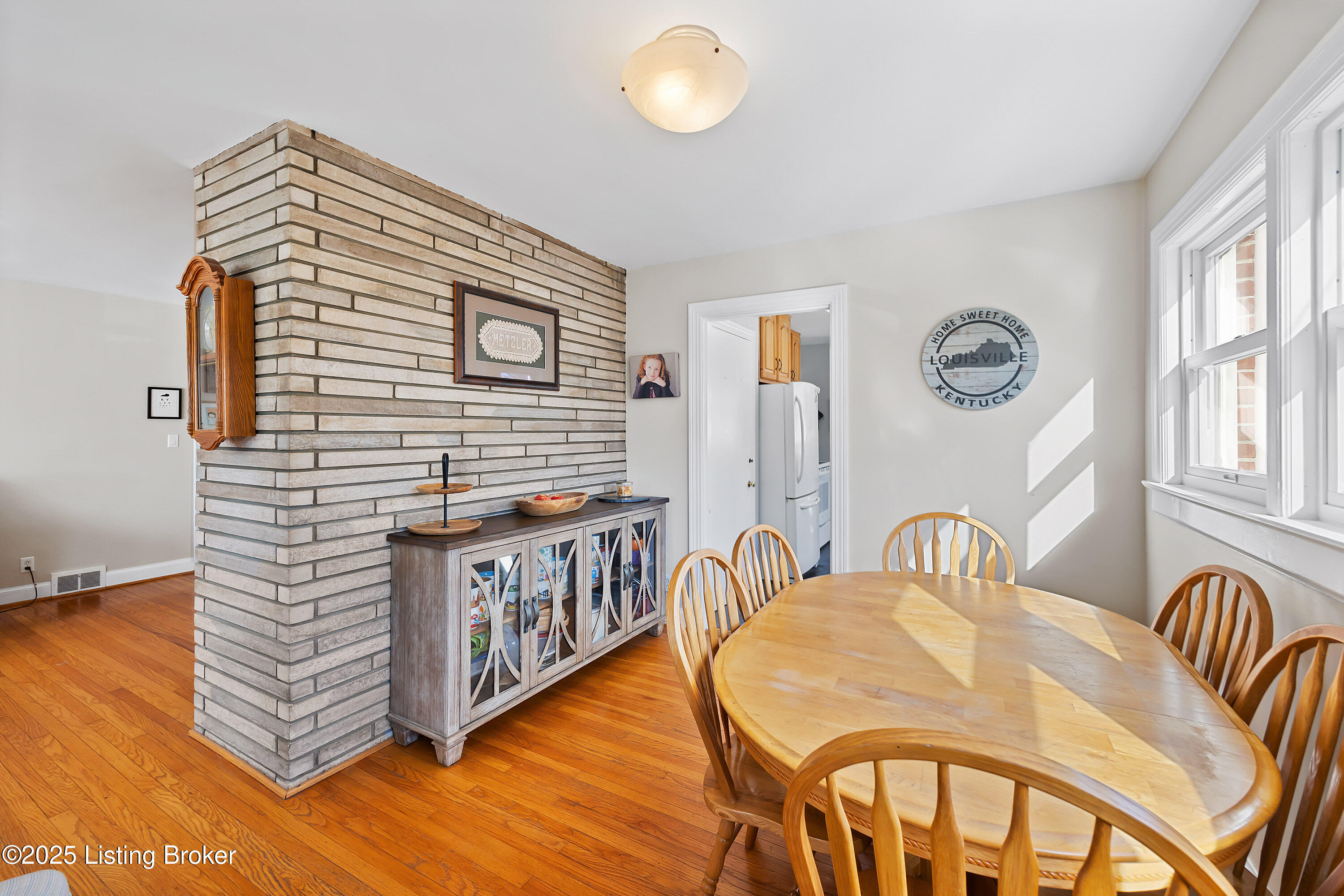 17 Denham Rd
