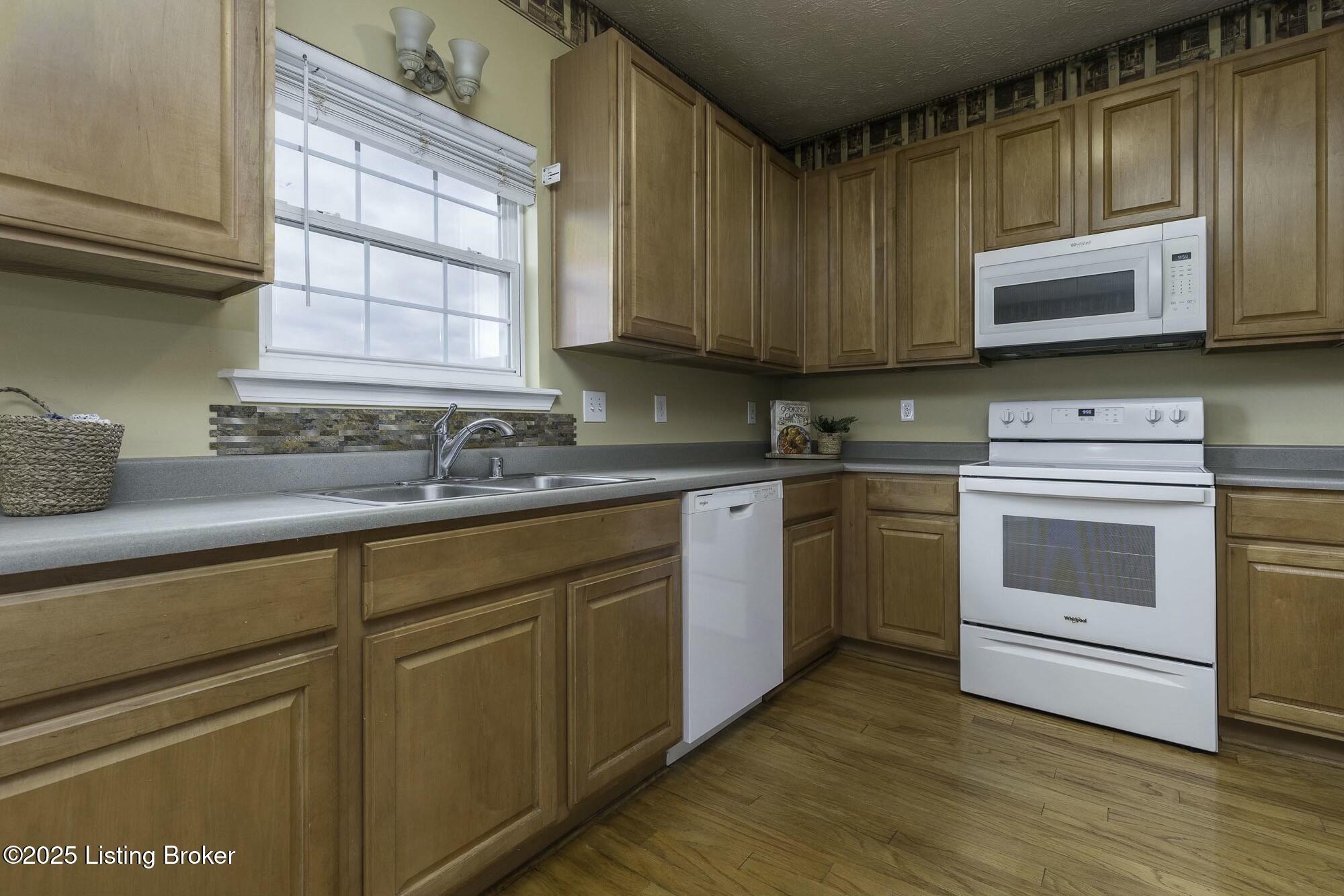 5928 Saddle Blanket Dr
