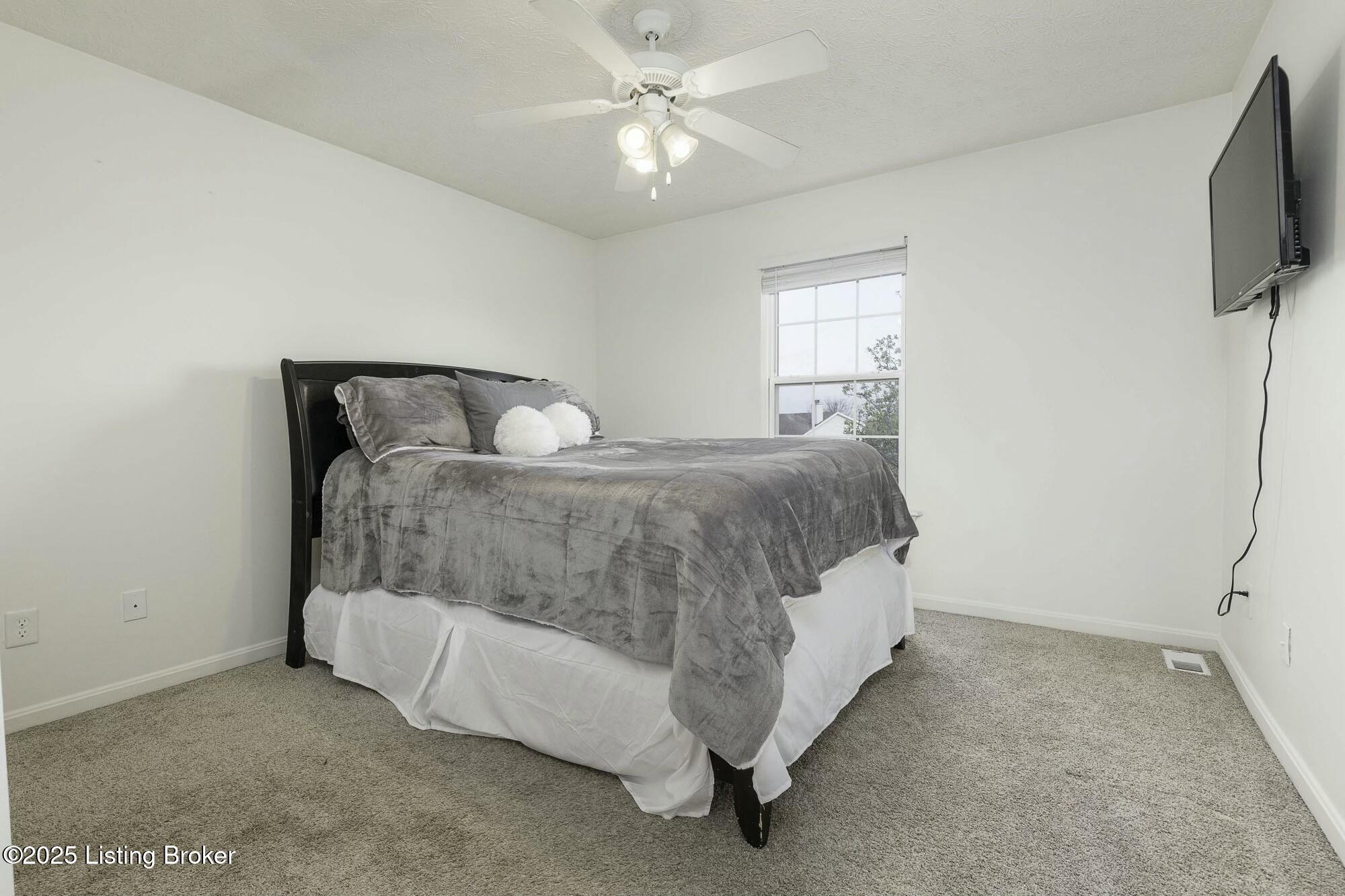 5928 Saddle Blanket Dr
