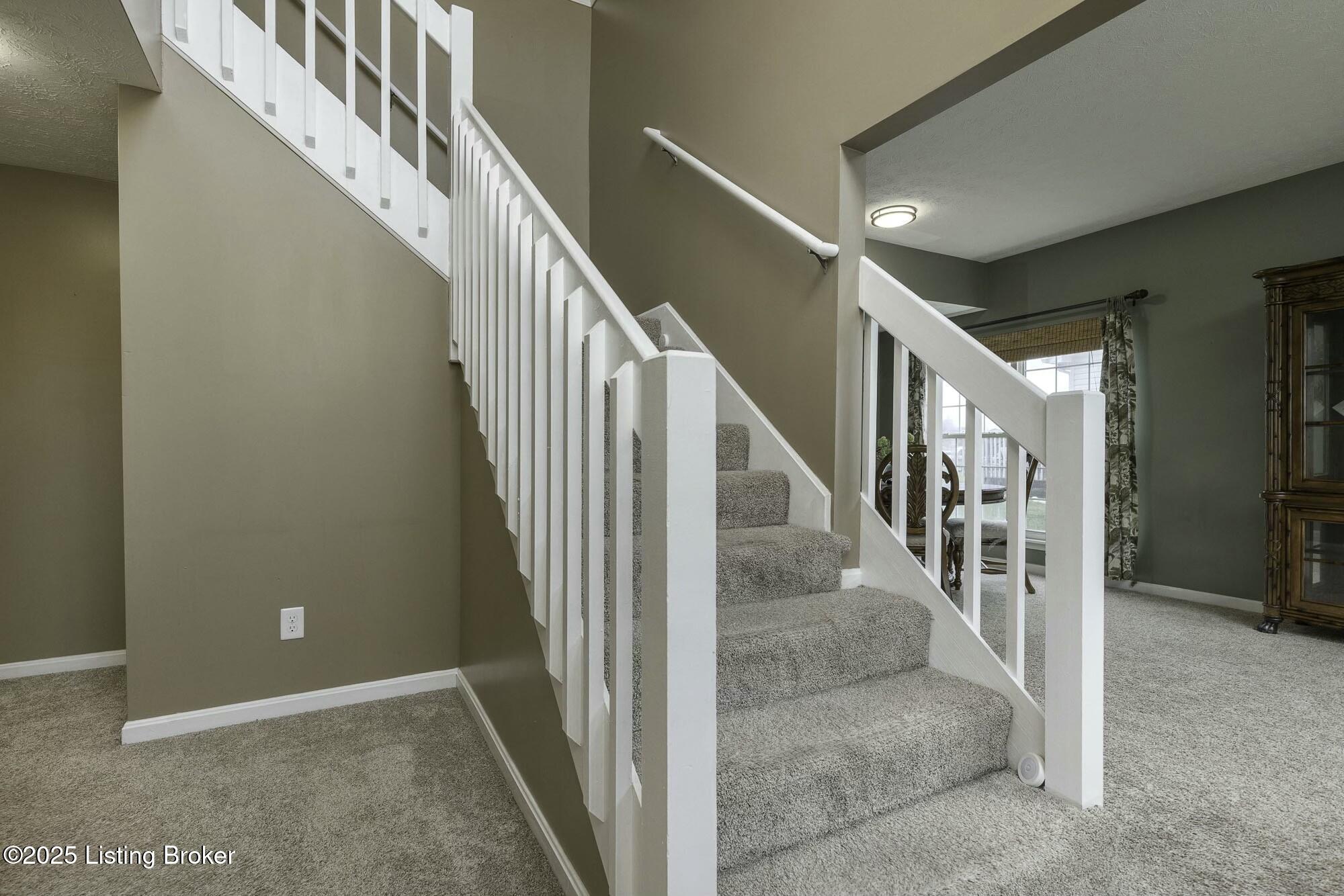 5928 Saddle Blanket Dr