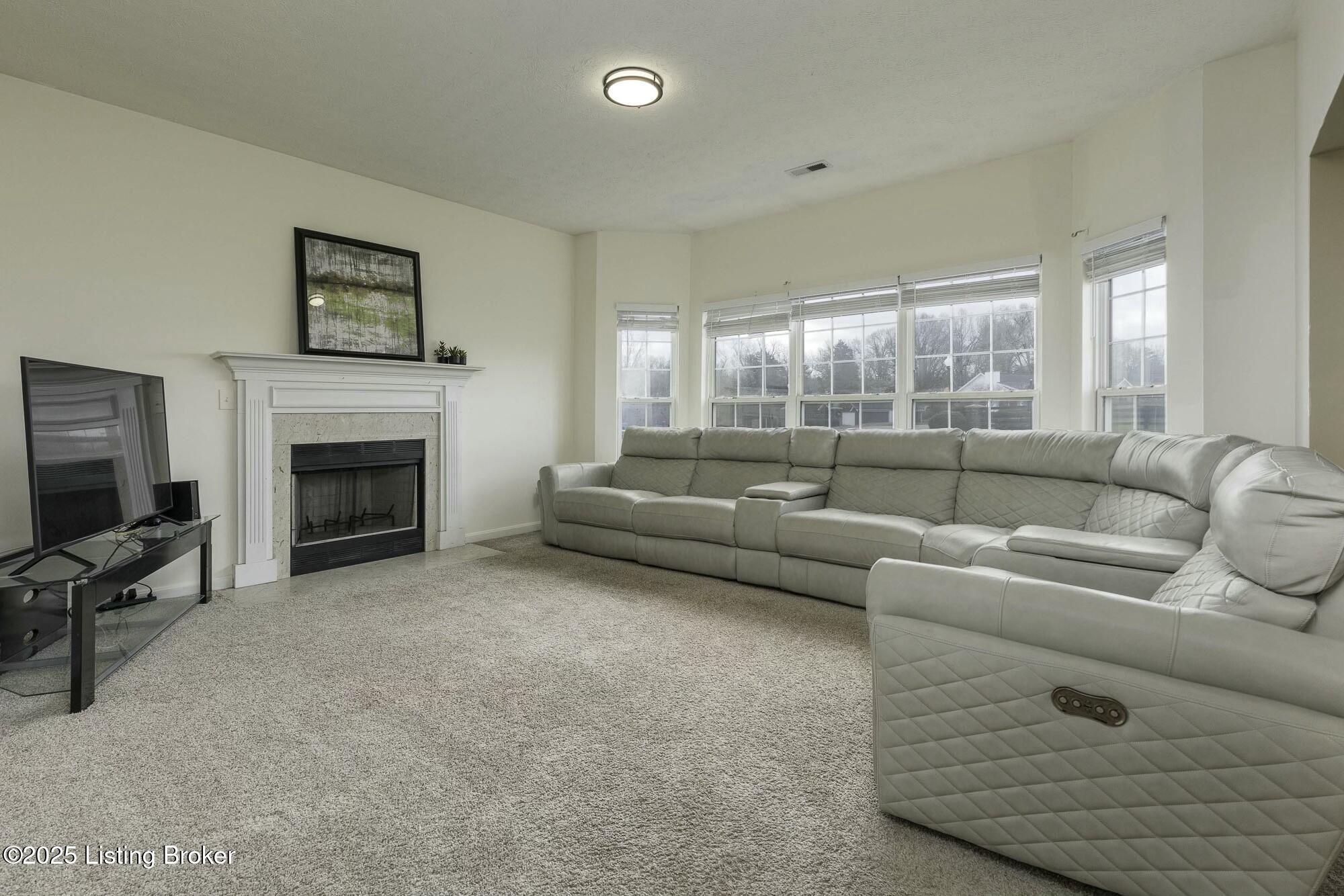 5928 Saddle Blanket Dr