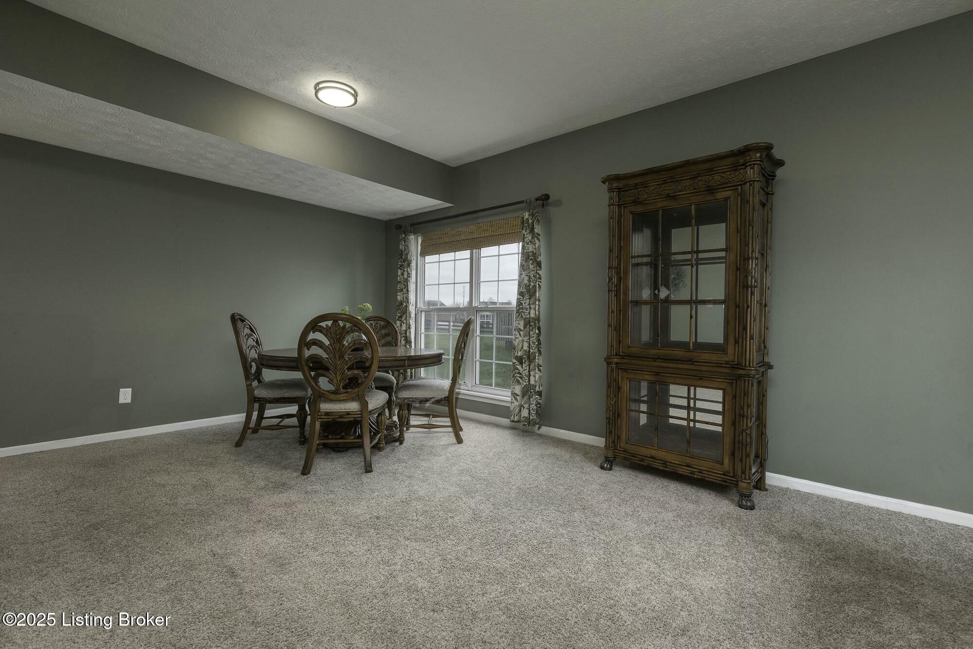 5928 Saddle Blanket Dr