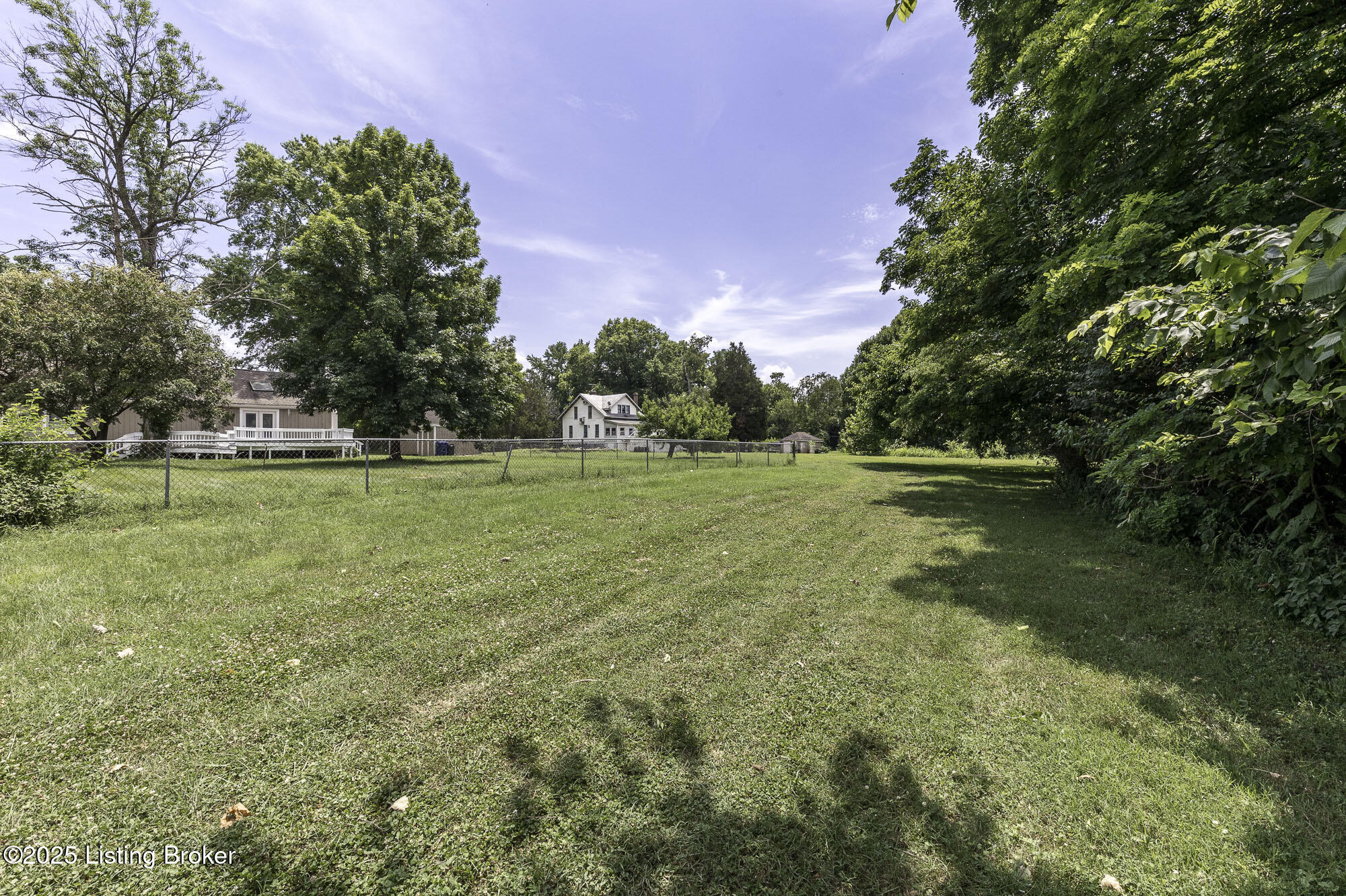 5209 River Rd