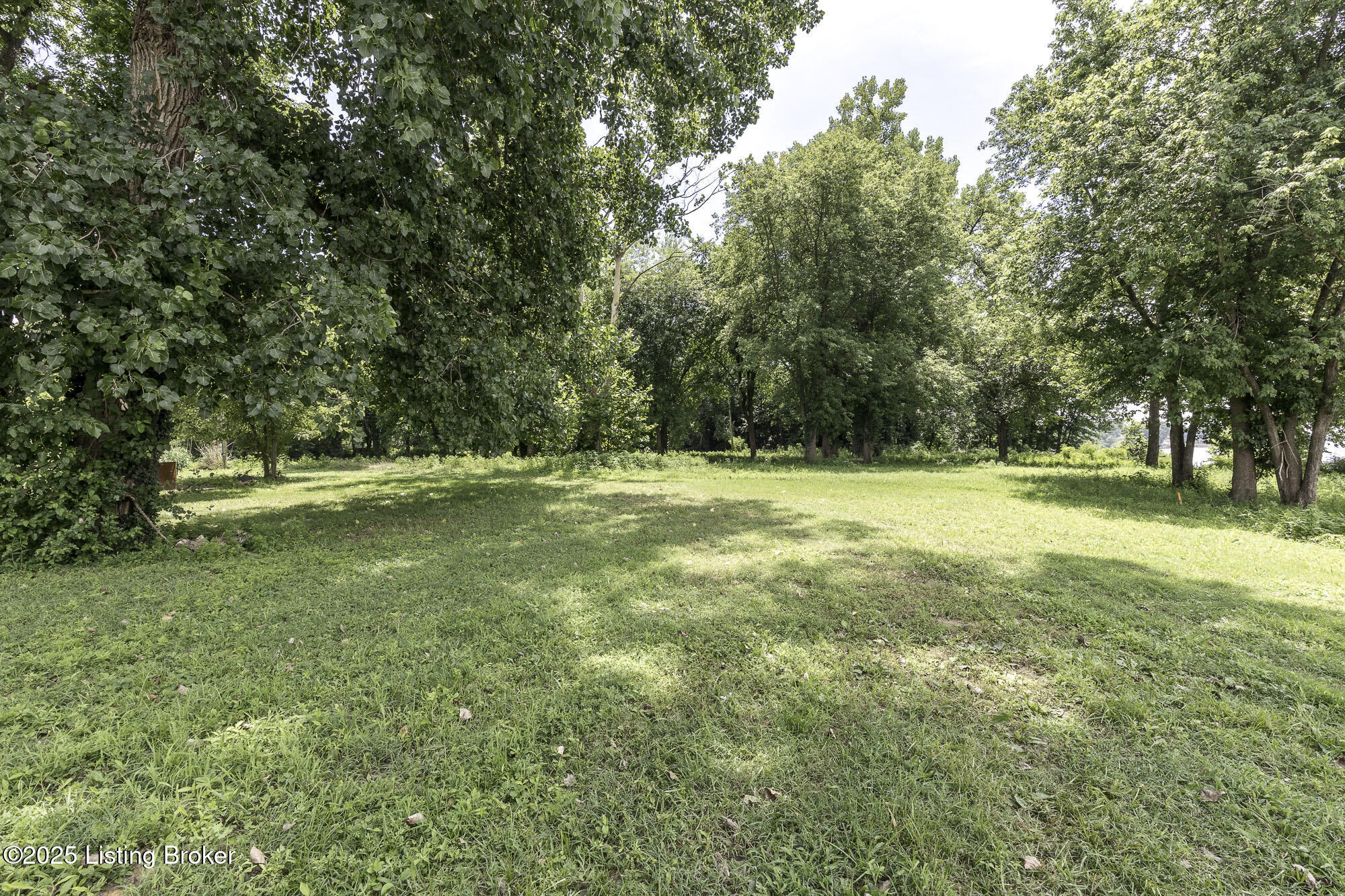 5209 River Rd