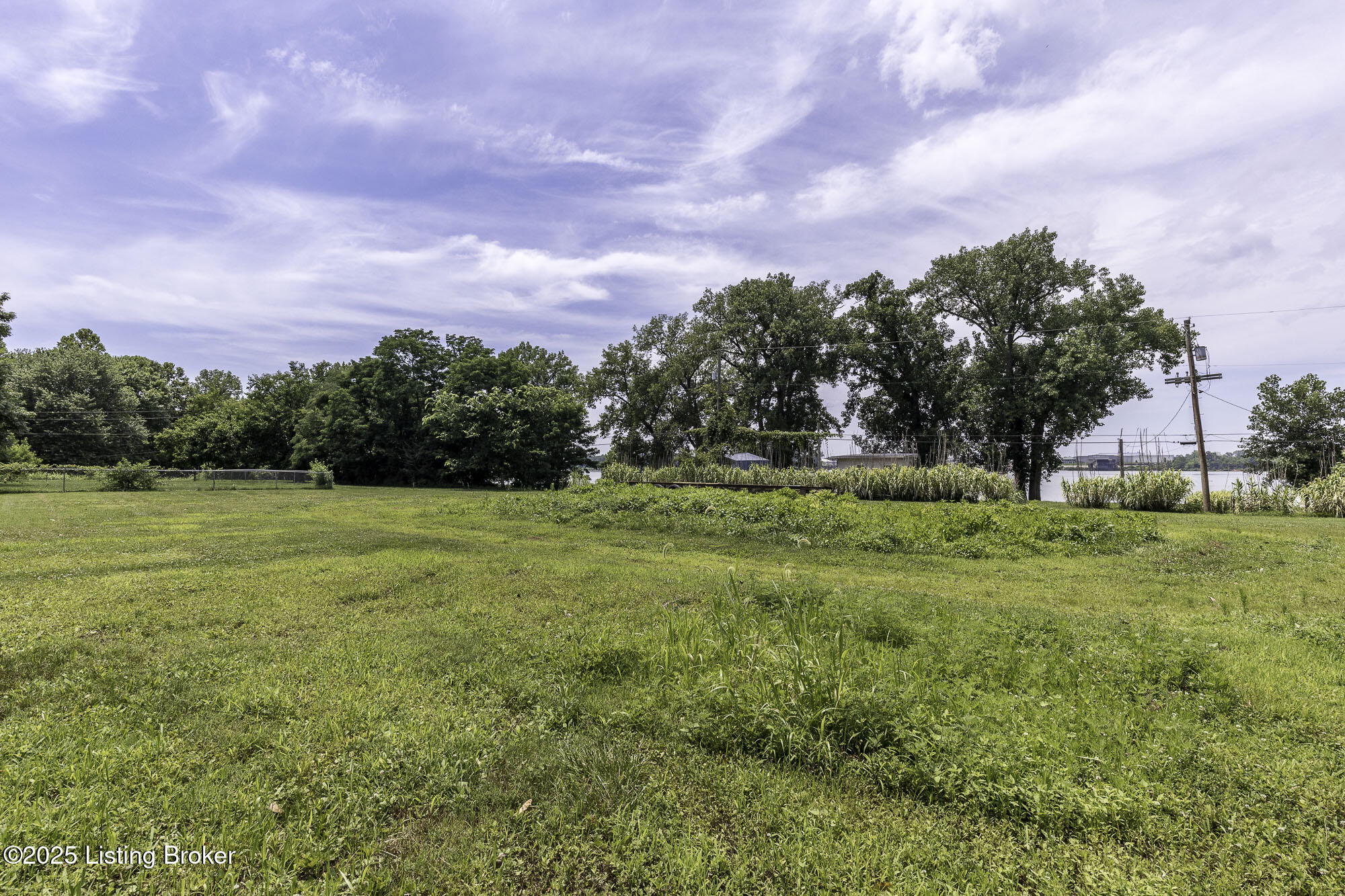 5209 River Rd