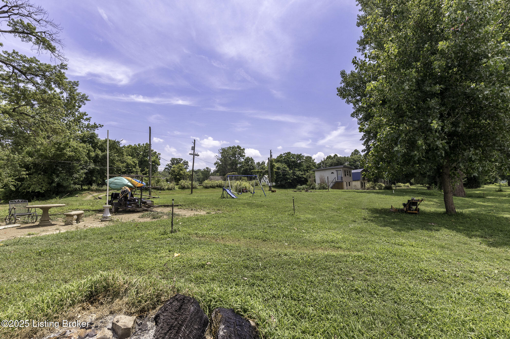 5209 River Rd