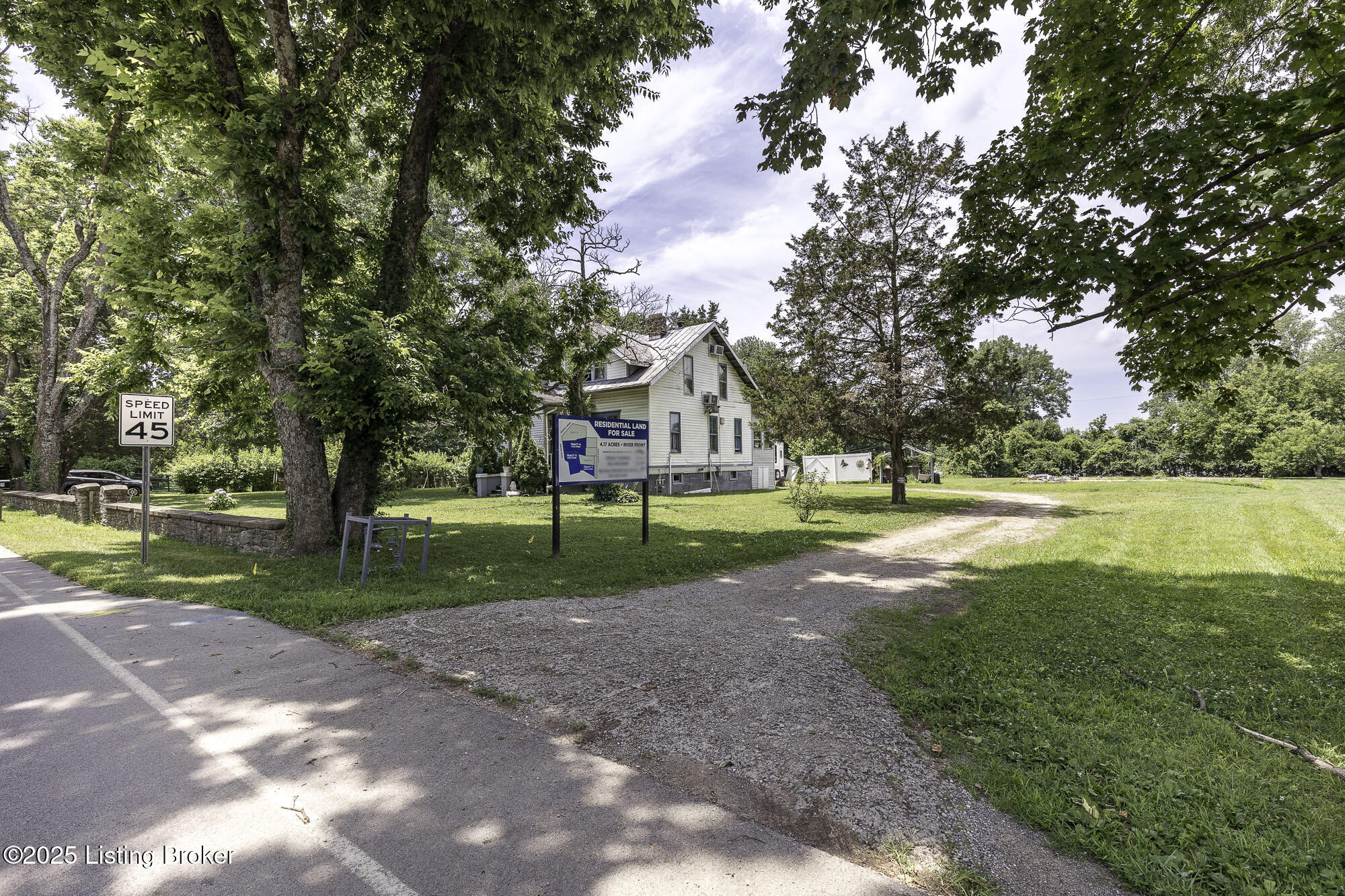 5209 River Rd
