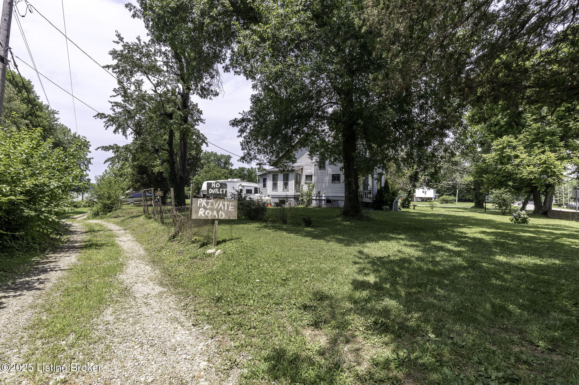 5209 River Rd