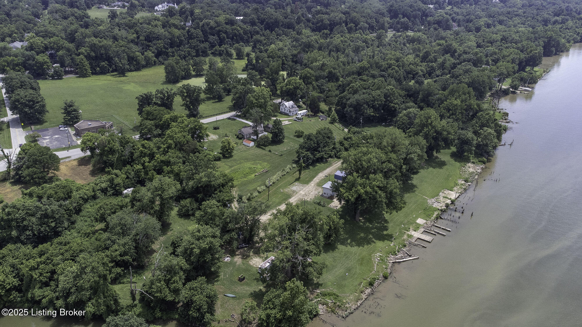 5209 River Rd
