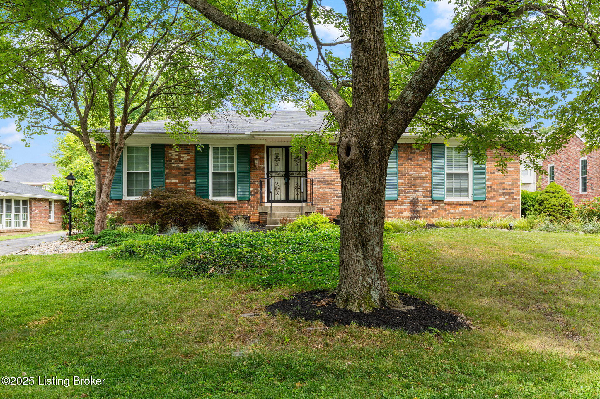 3420 Gonewind Dr