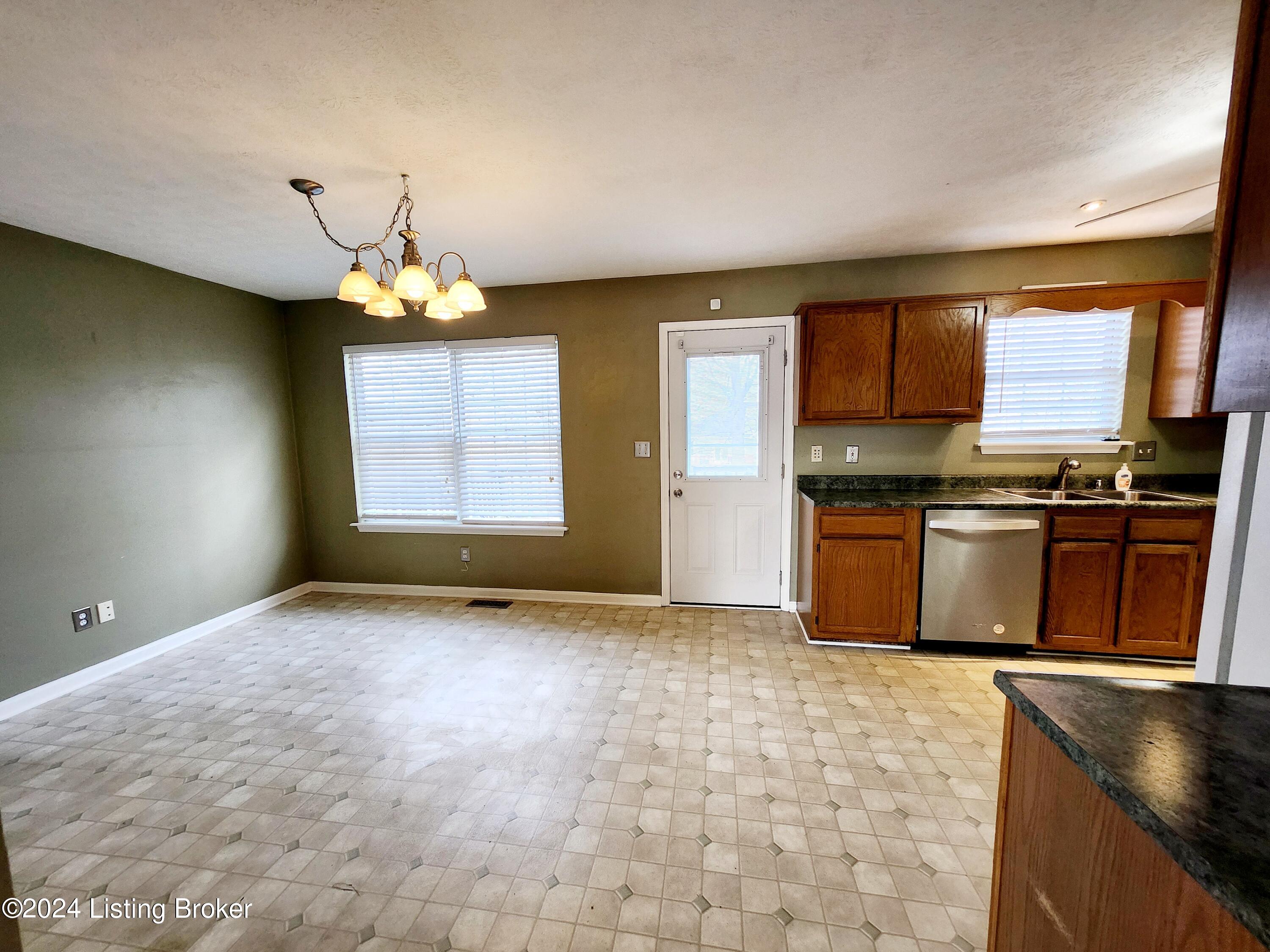 10903 Aspenview Ct