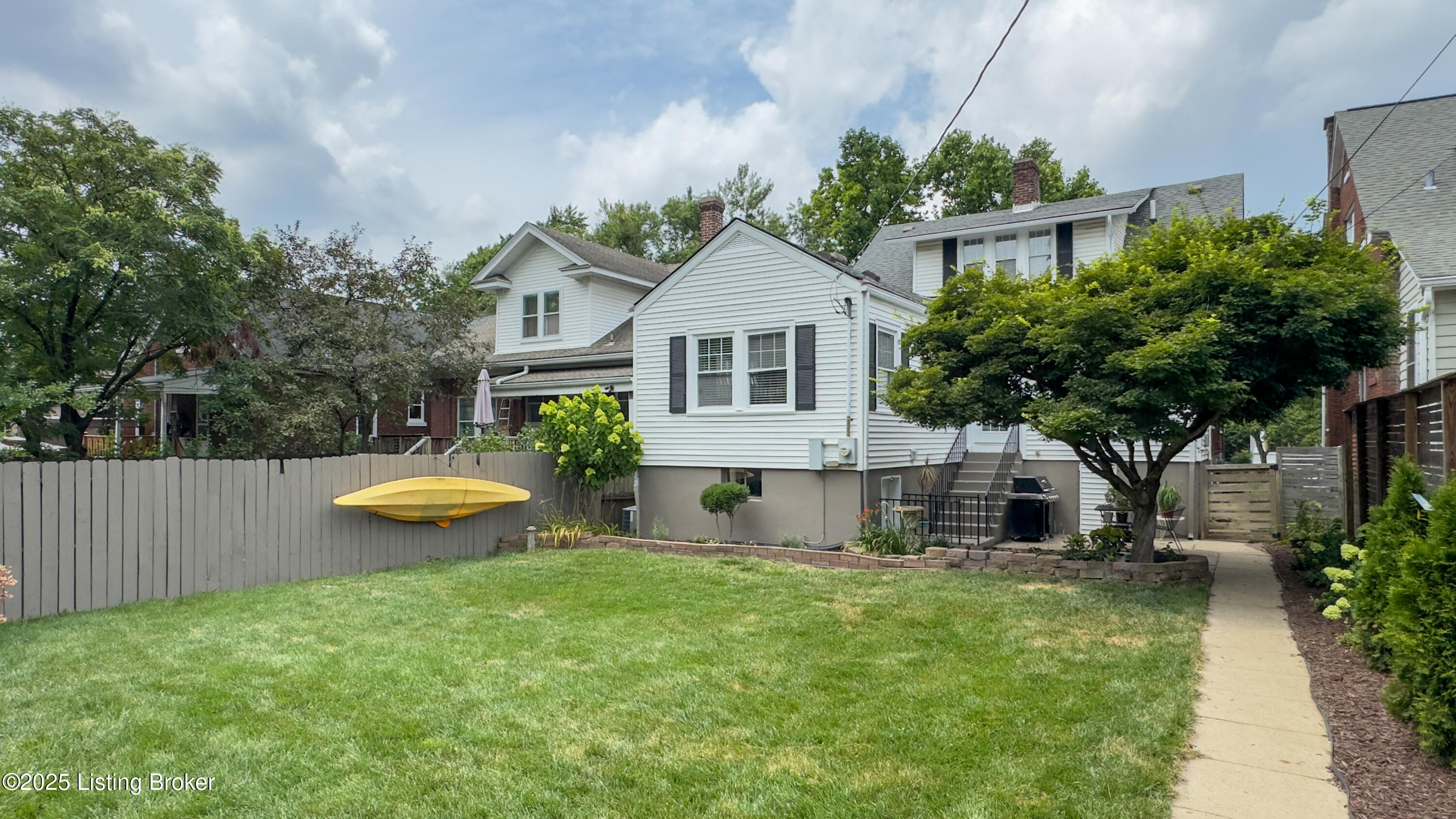 1910 Alfresco Pl