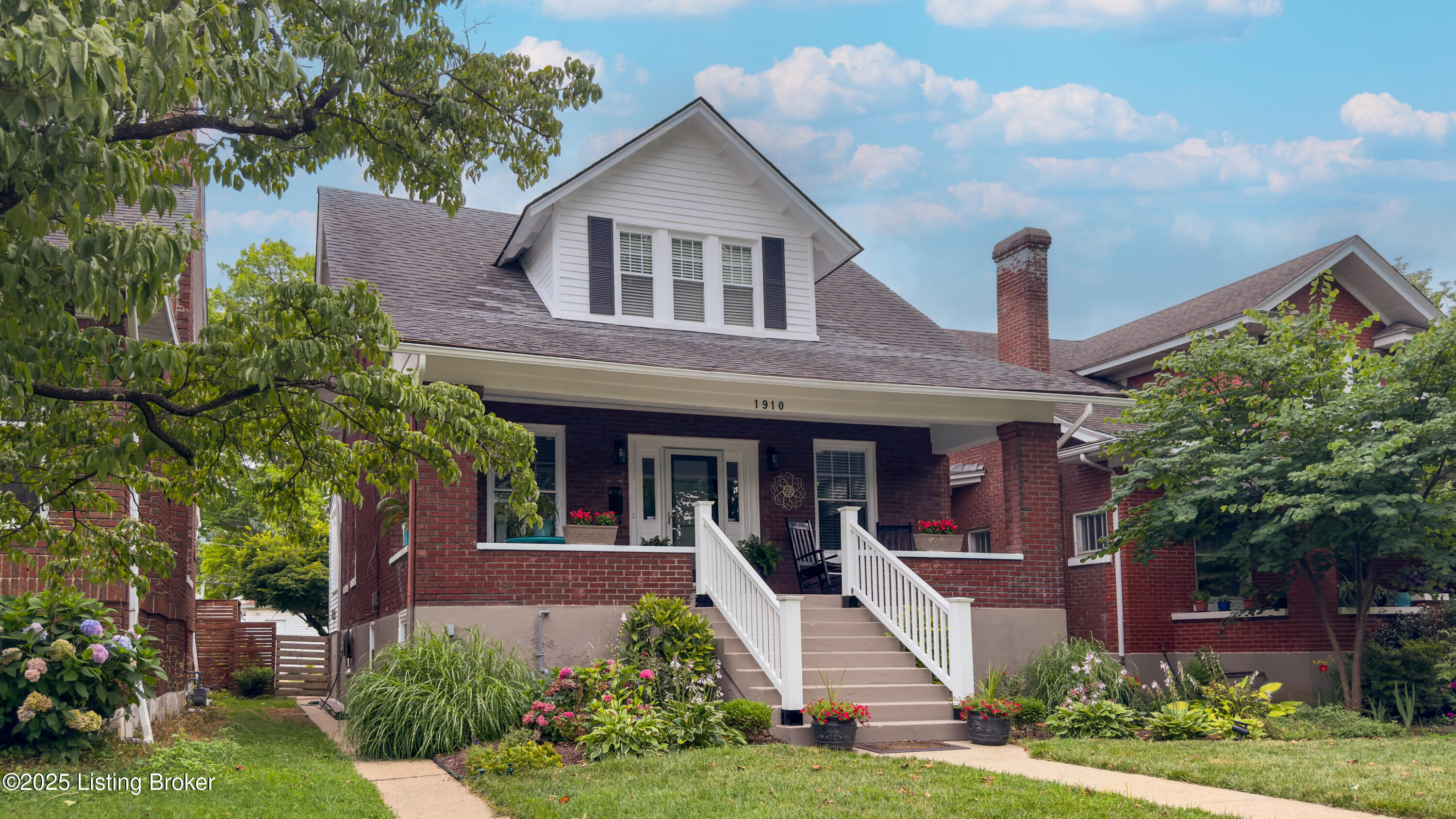1910 Alfresco Pl
