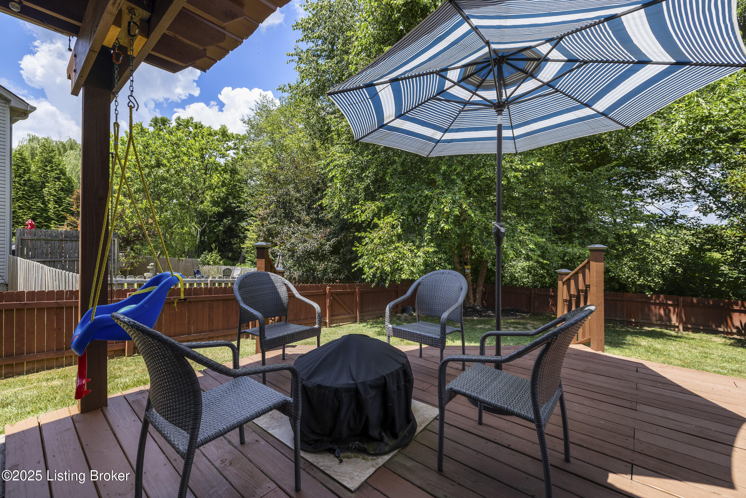 5840 Waveland Cir