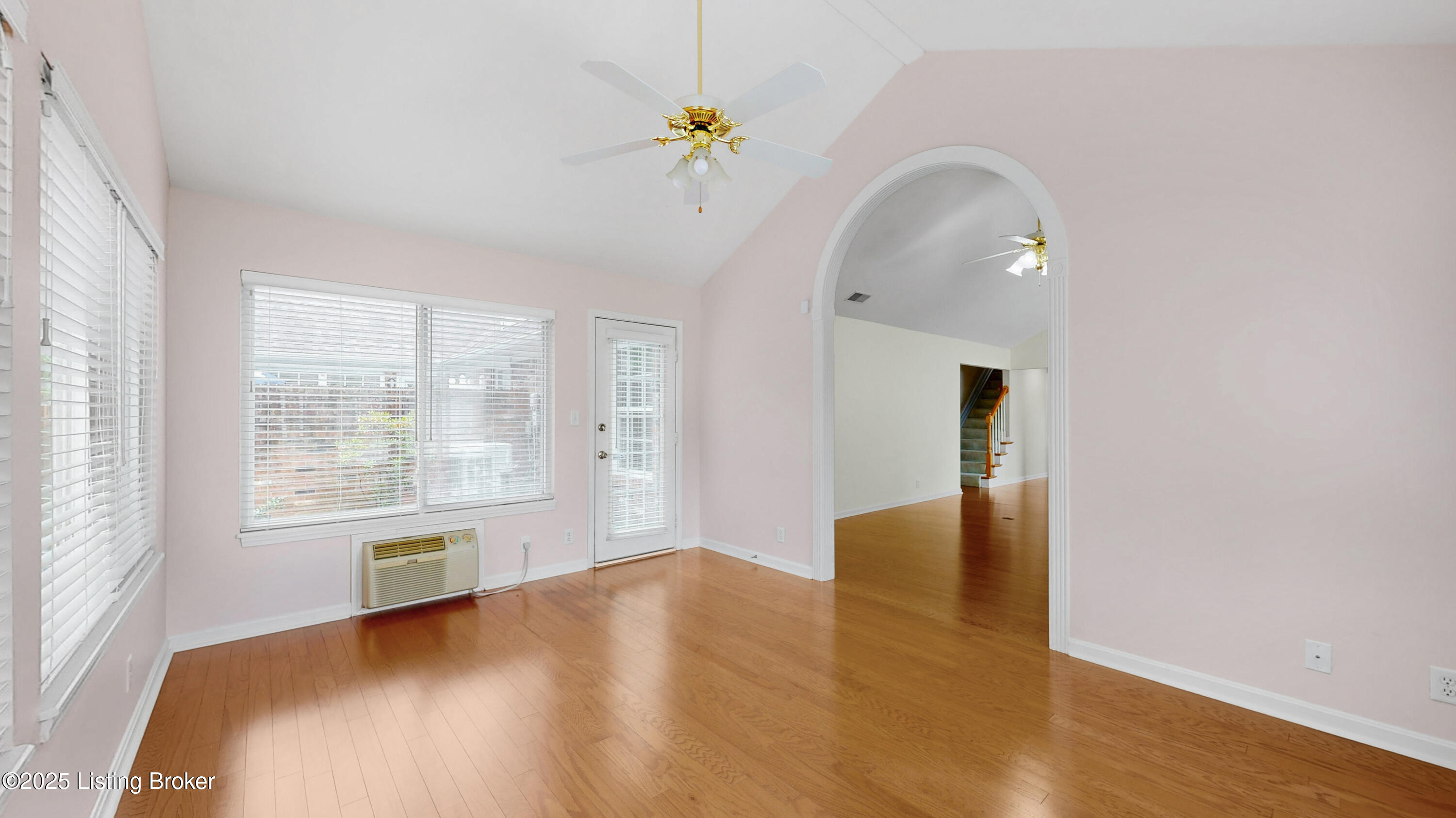 4105 Lilac Vista Dr