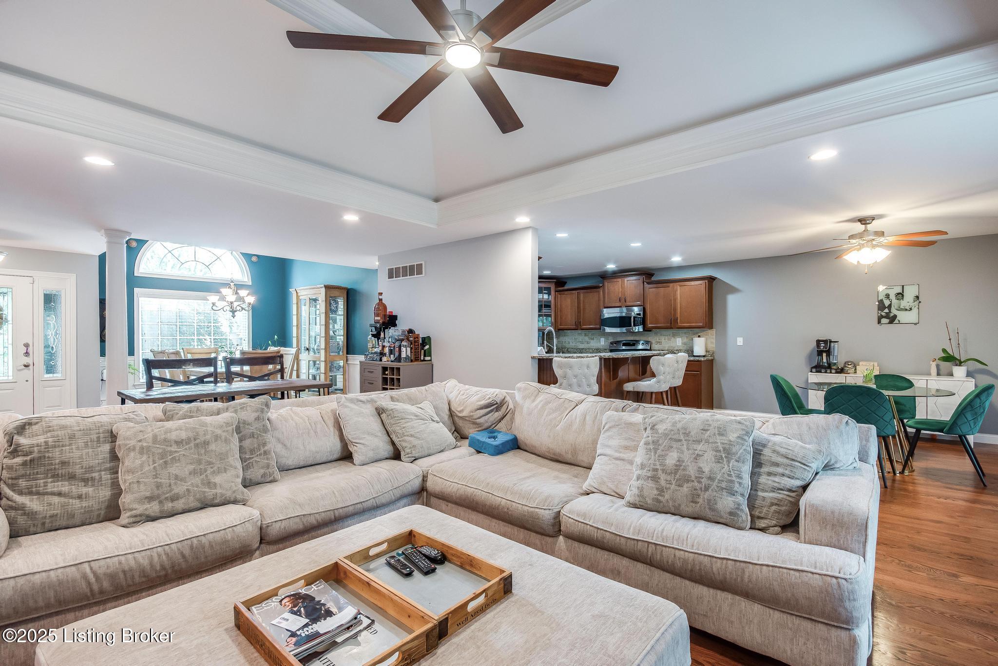 10409 Buzzman Dr
