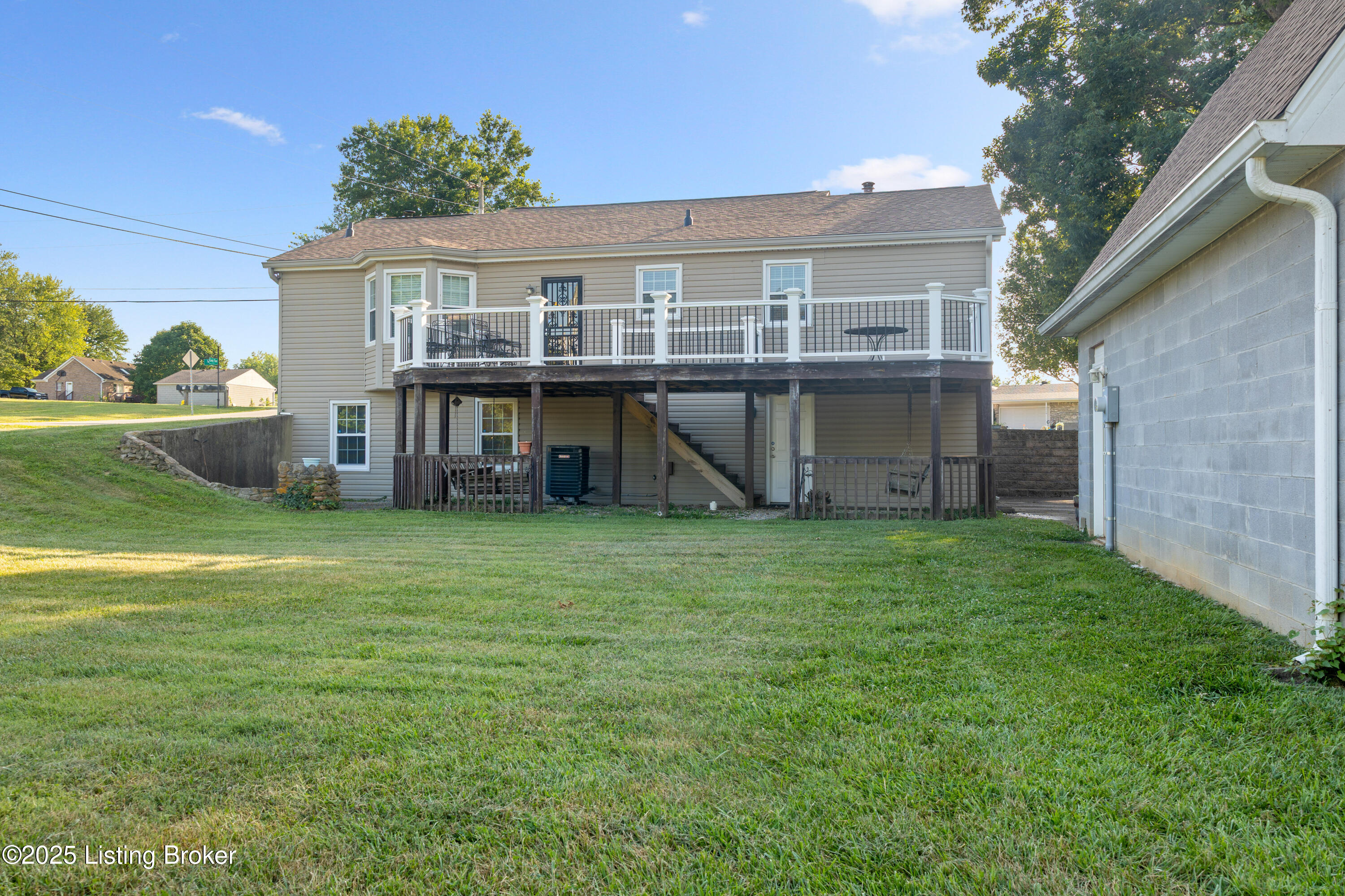 3911 Scenic Trail
