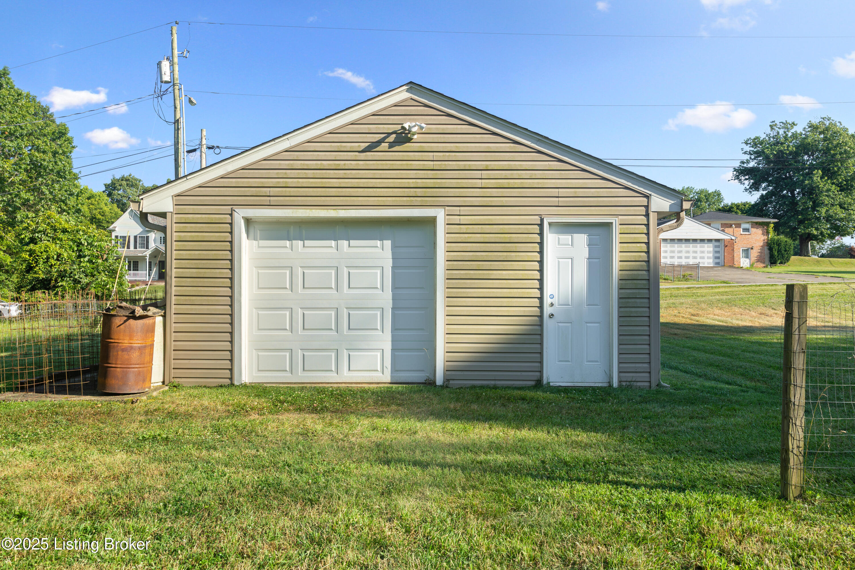 3911 Scenic Trail