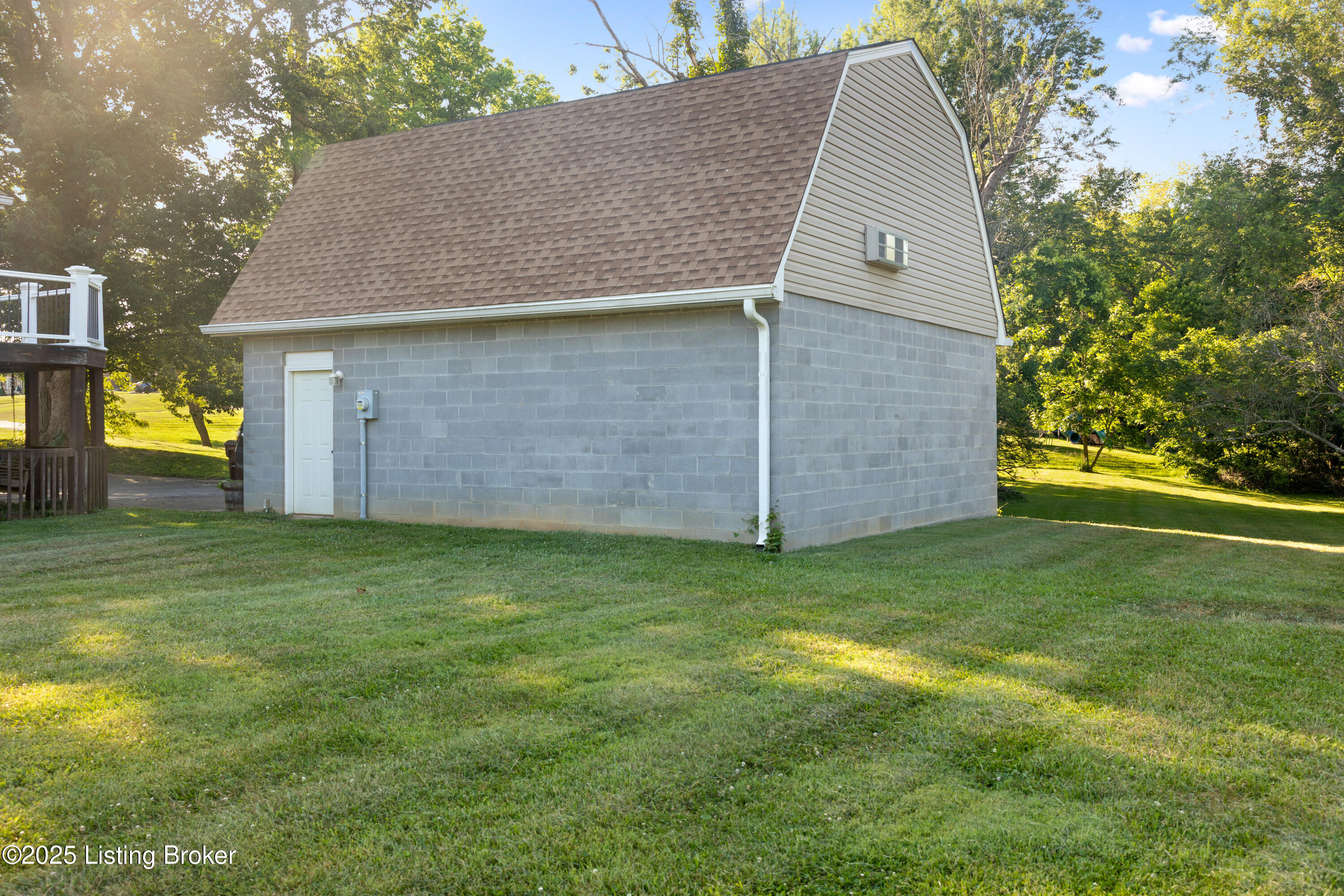 3911 Scenic Trail