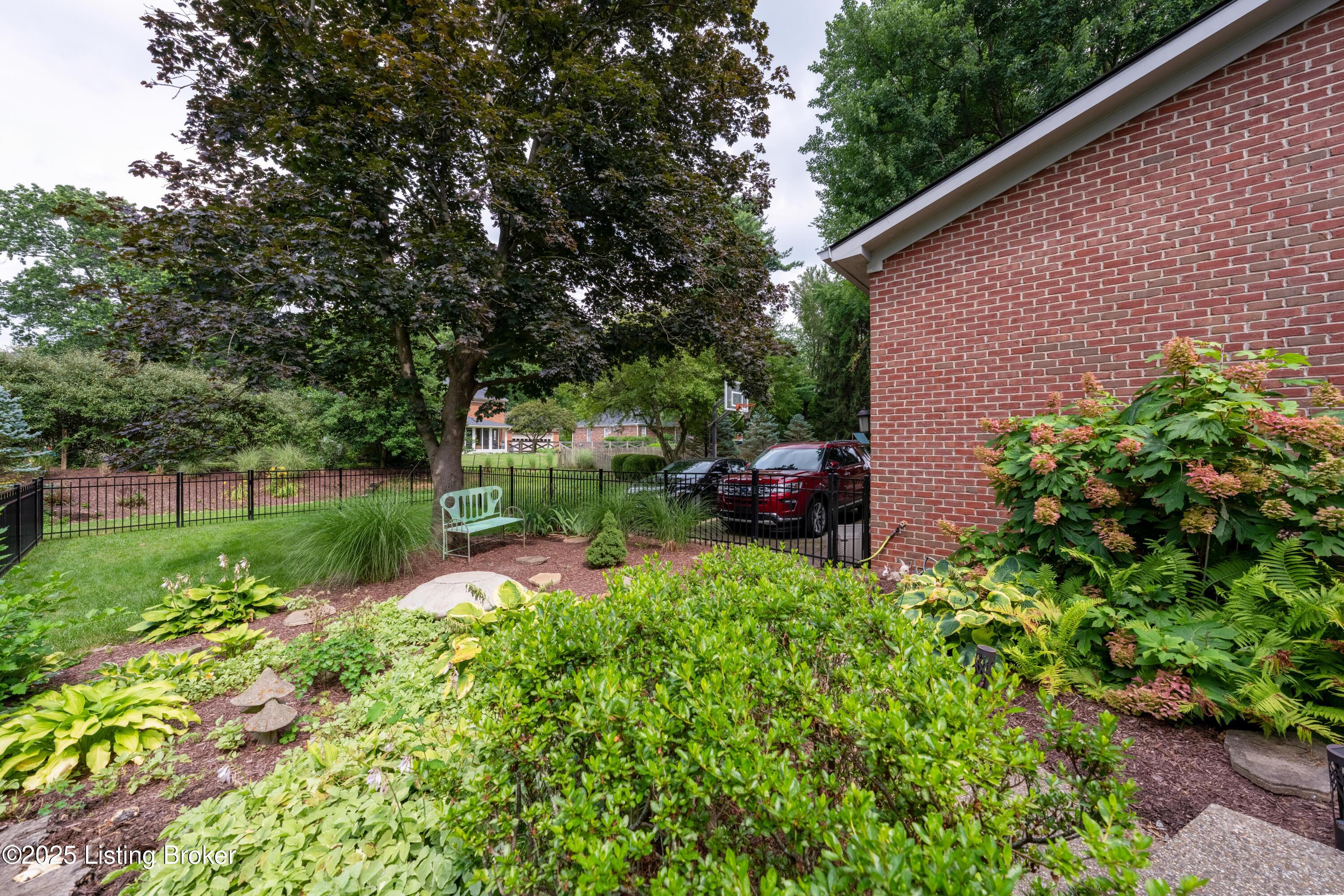 2607 Ballantrae Cir