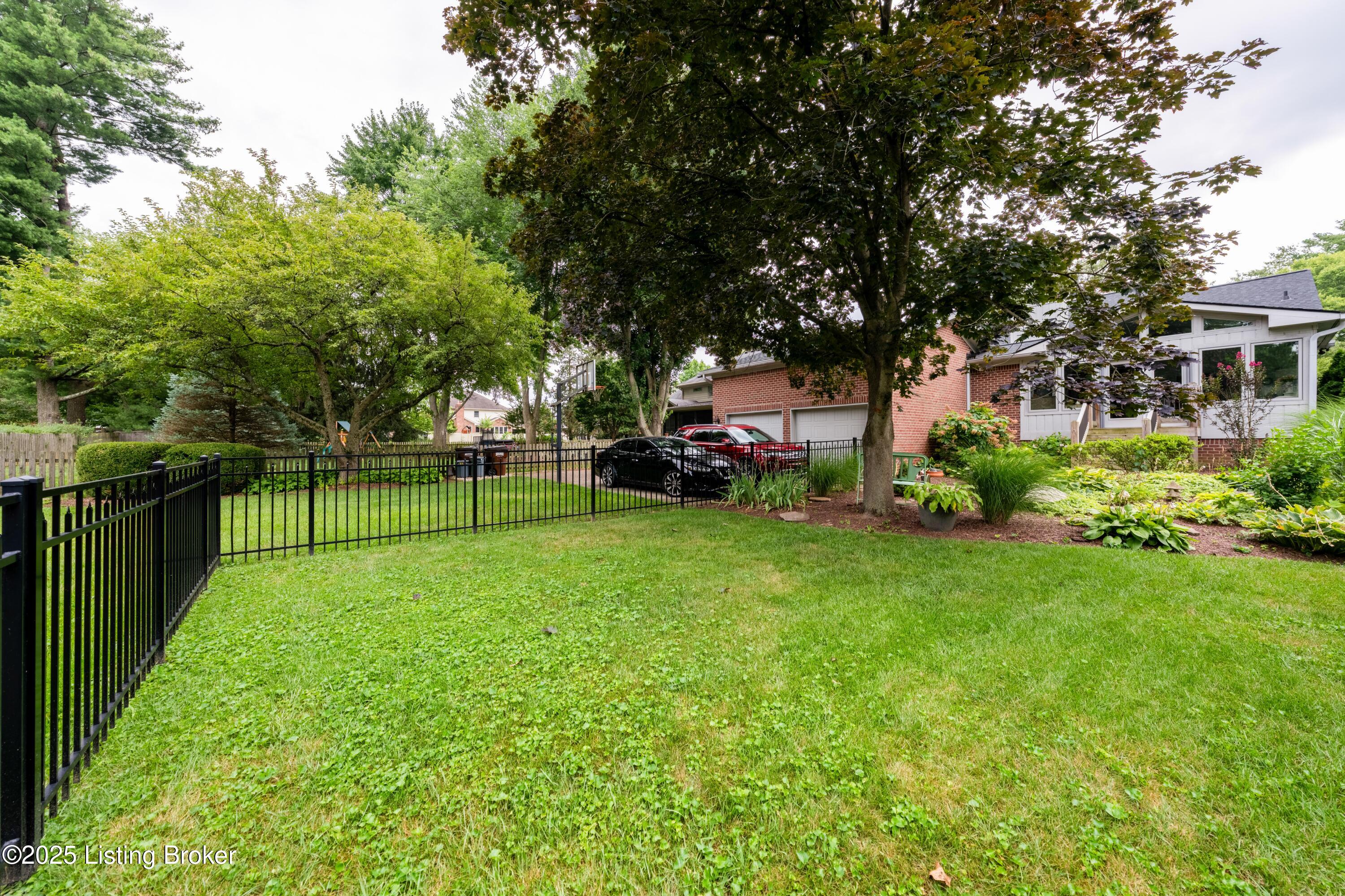 2607 Ballantrae Cir