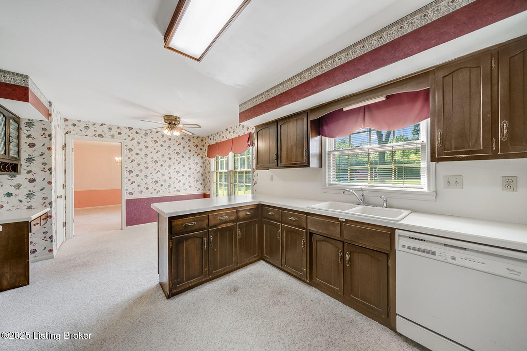 512 Lymington Ct