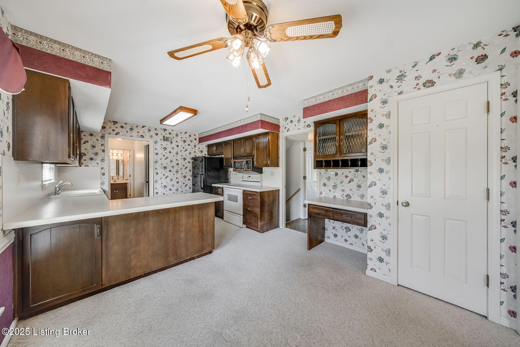 512 Lymington Ct