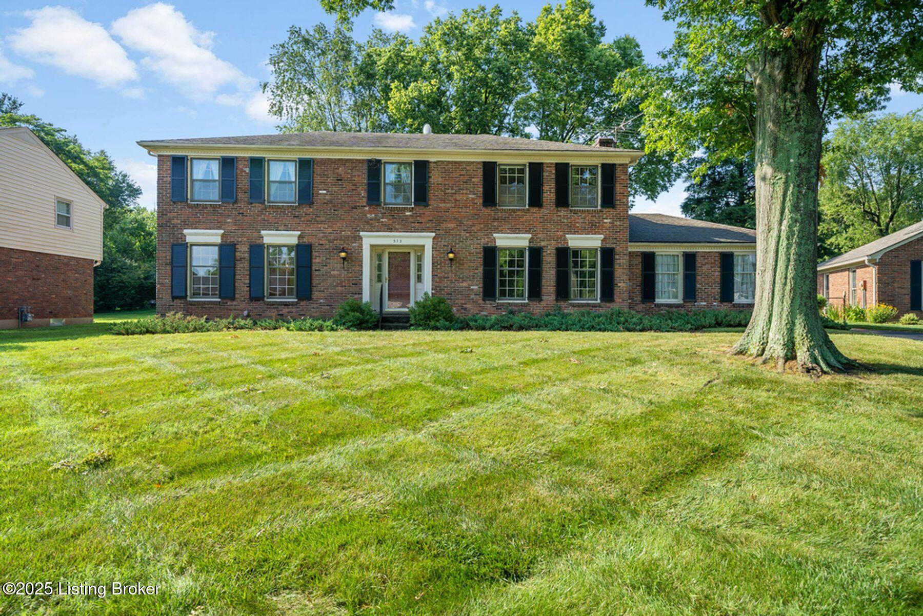 512 Lymington Ct
