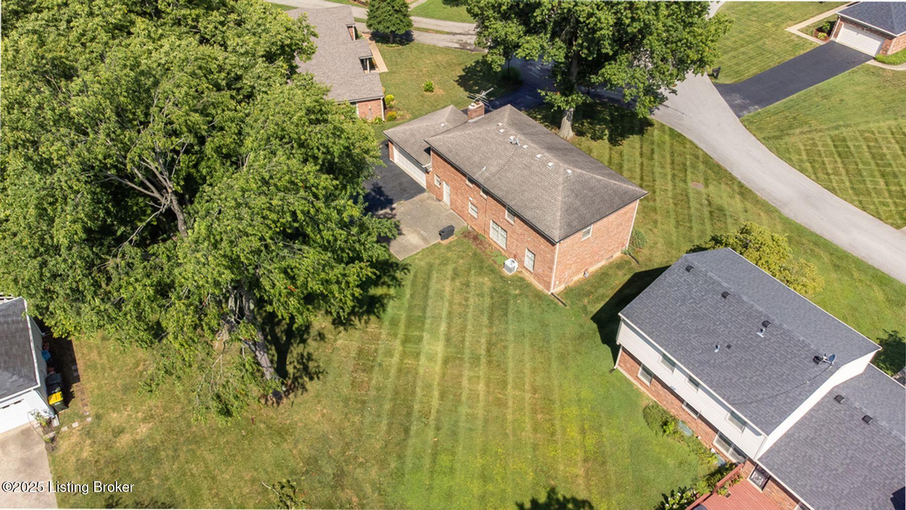 512 Lymington Ct