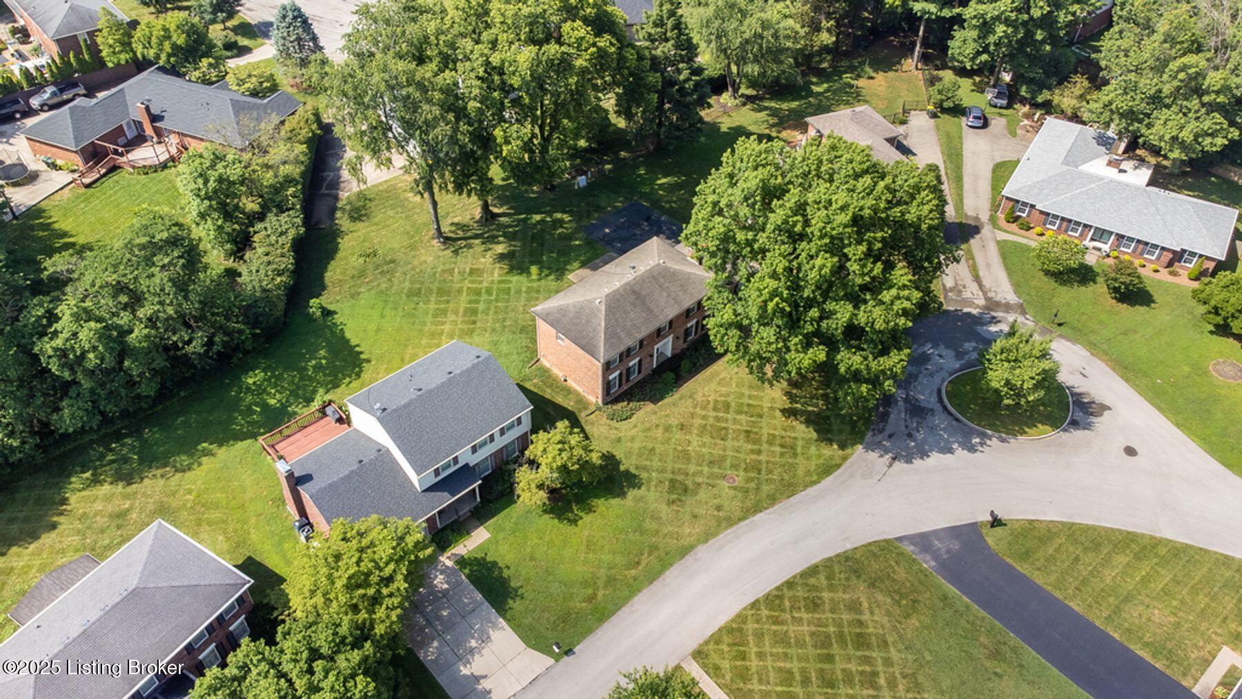 512 Lymington Ct
