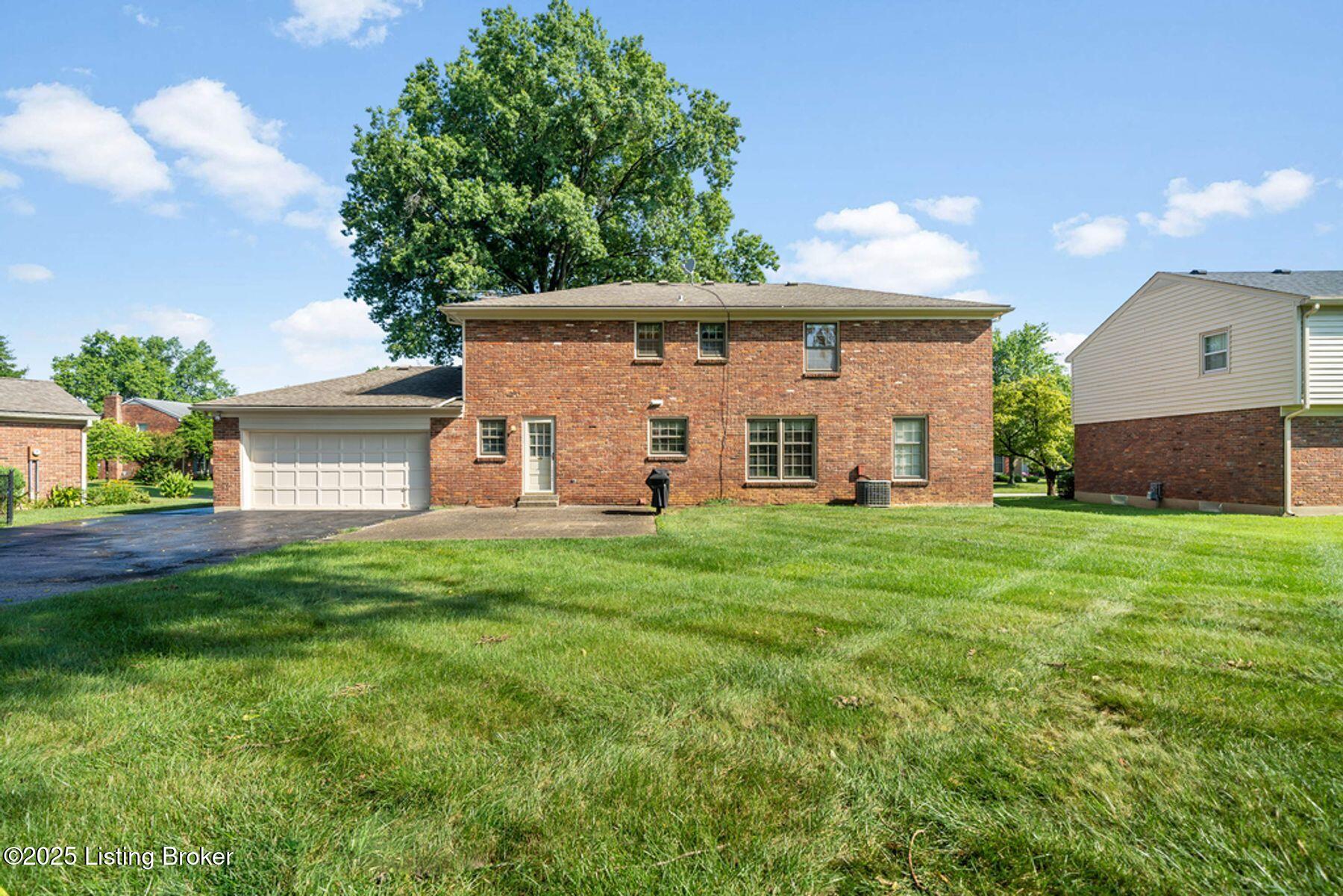 512 Lymington Ct