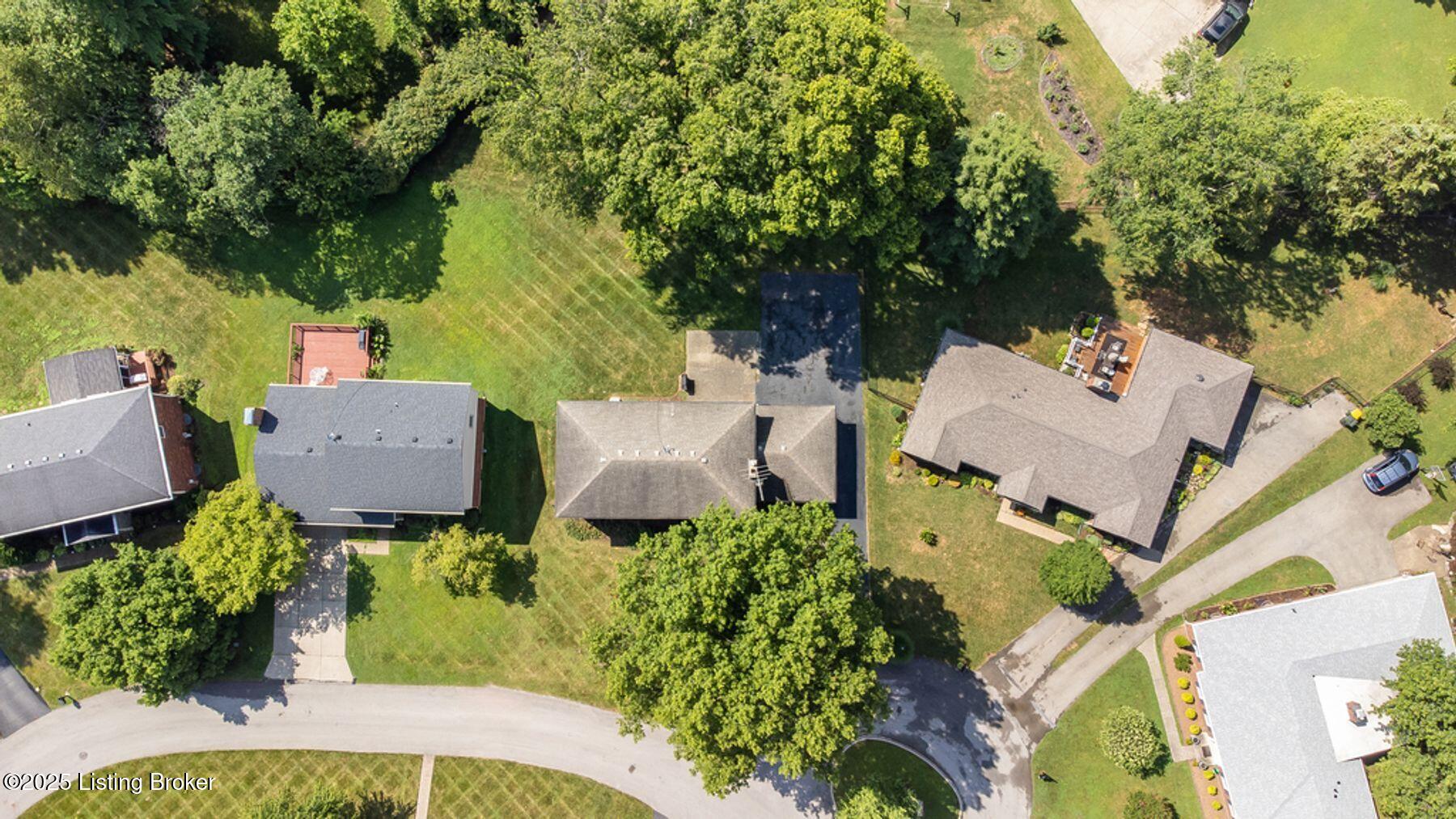 512 Lymington Ct
