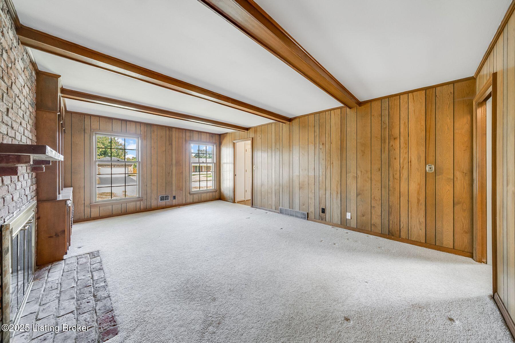512 Lymington Ct