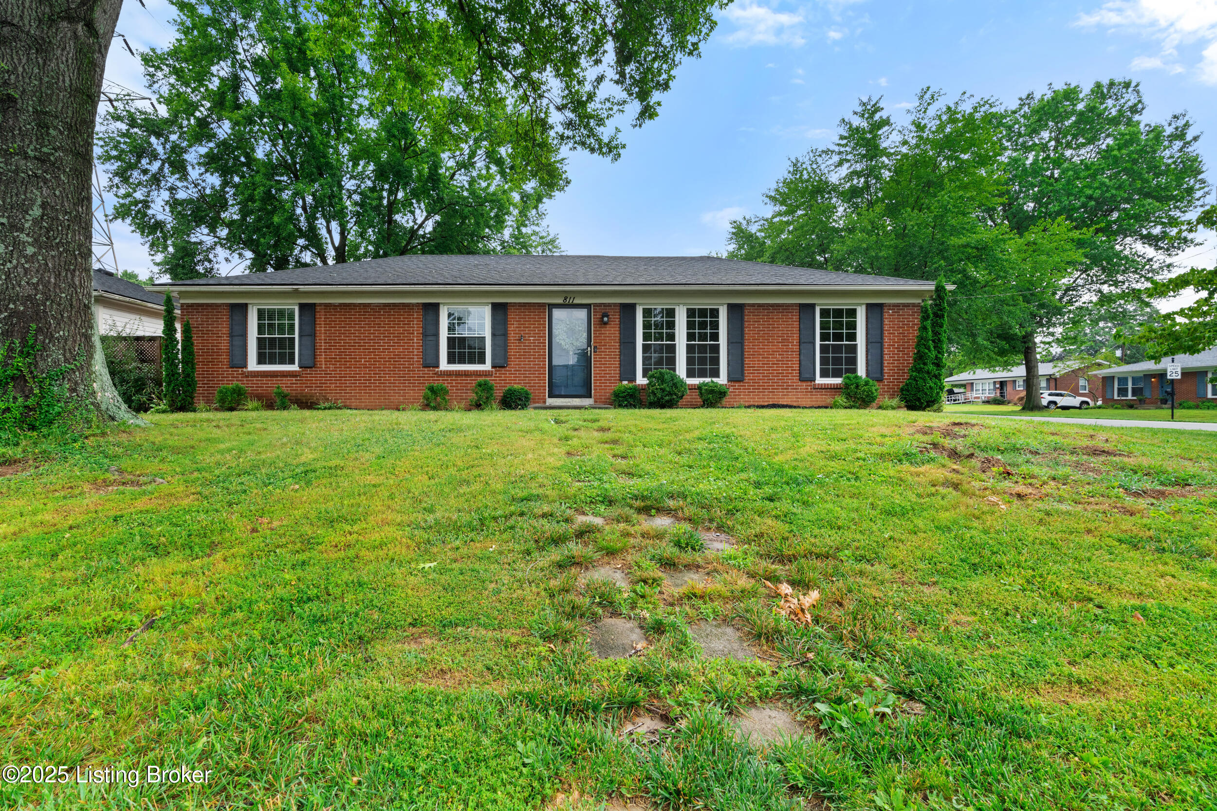 811 Girard Dr