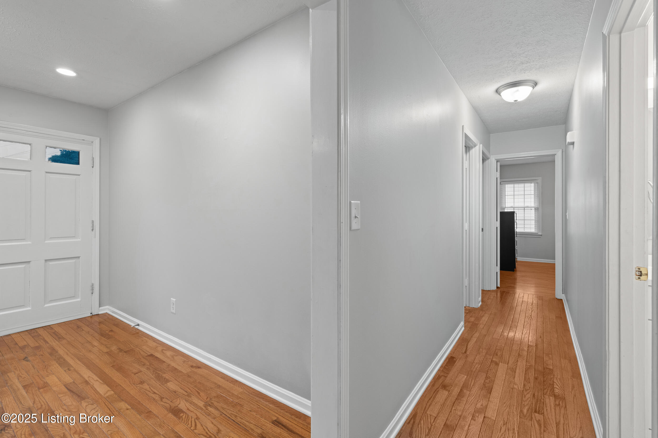 811 Girard Dr
