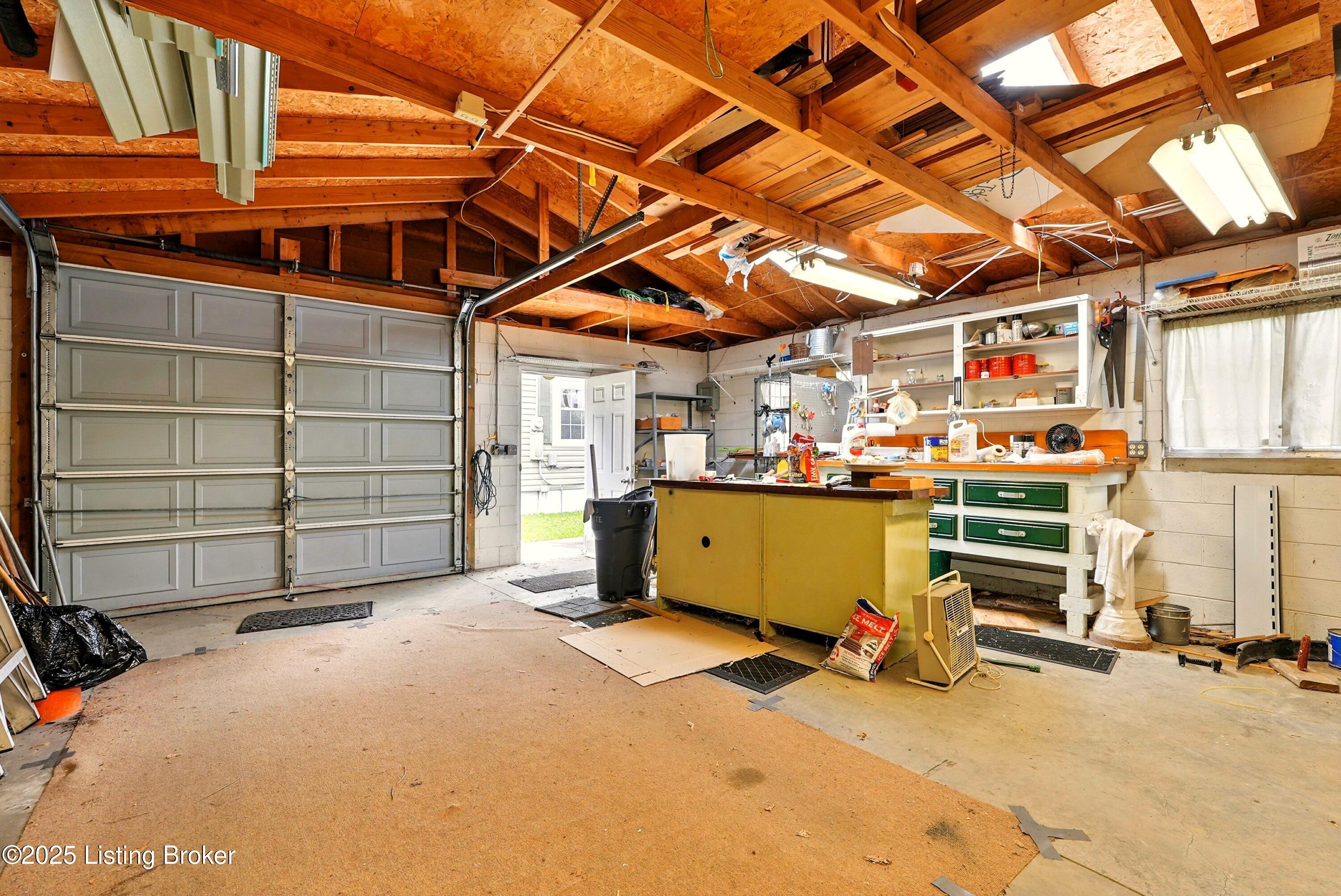 1341 Lillian Ave